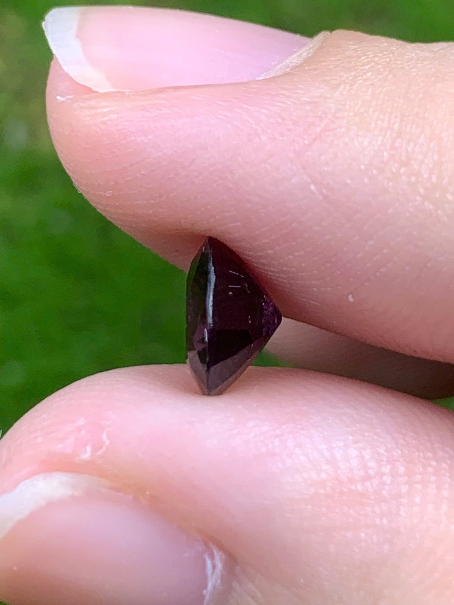 Natural Red Spinel LucYen VietNam 04092511