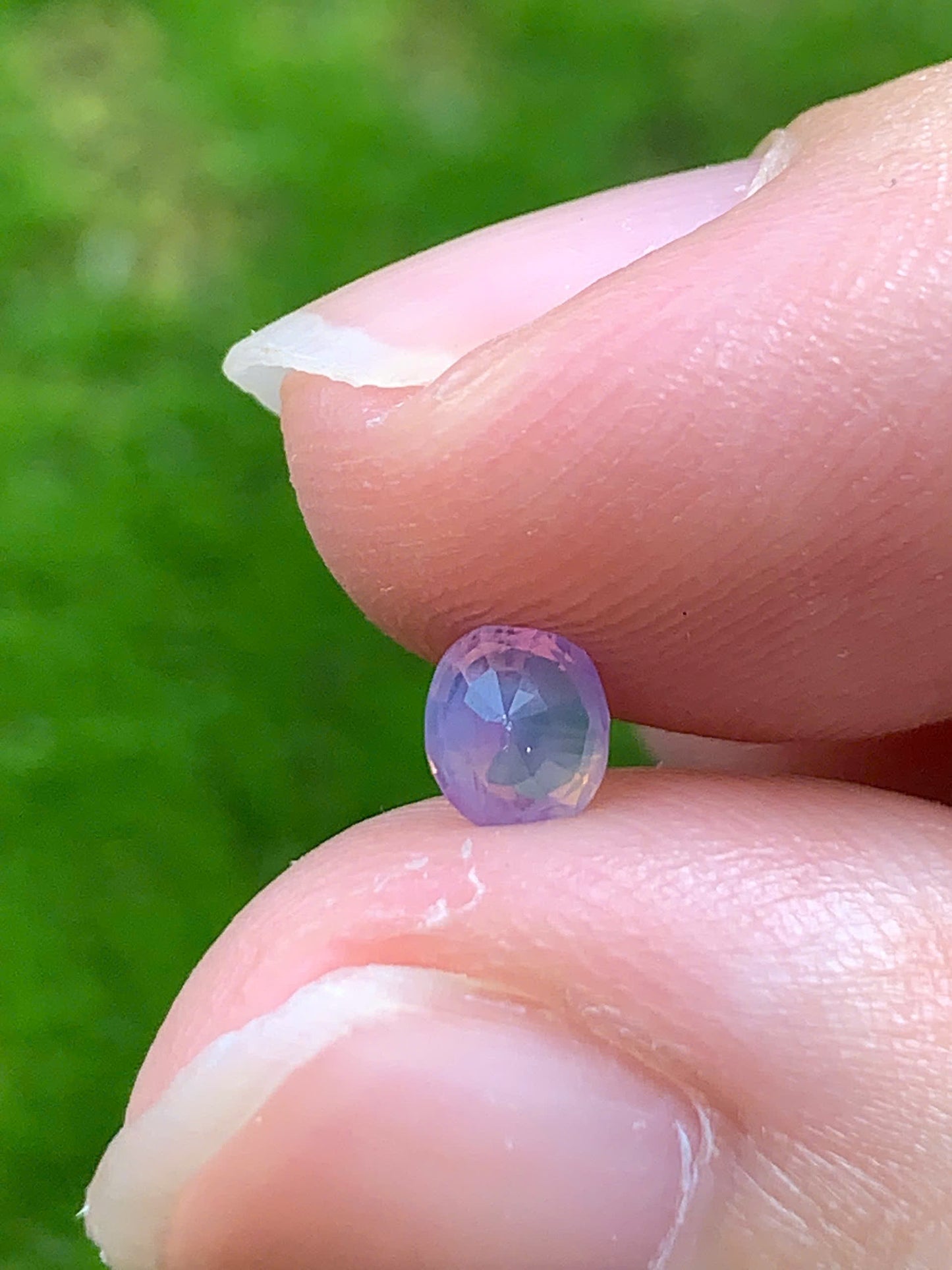 Natural Lavender Sapphire Luc Yen 0.38ct - 05092509