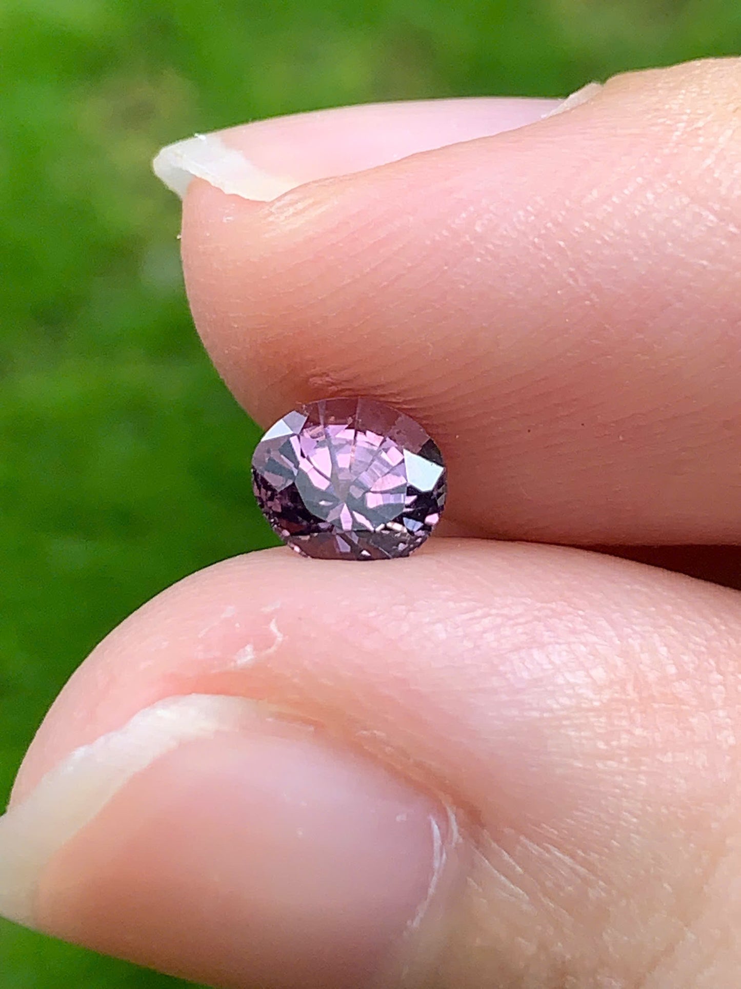 Natural pinklish purple spinel LucYen VietNam 05092502