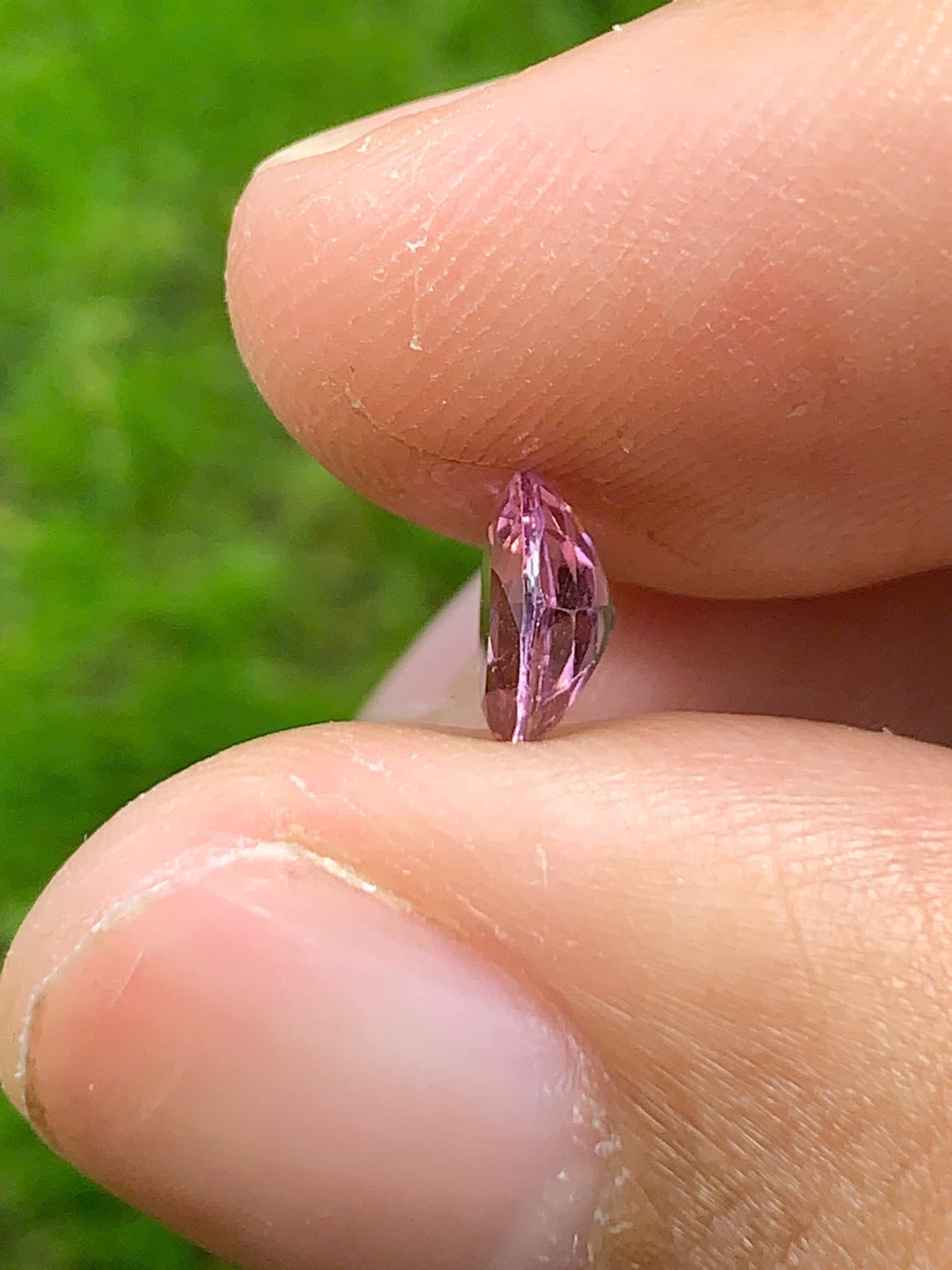 Natural pink spinel LucYen 0.82ct - 10092507