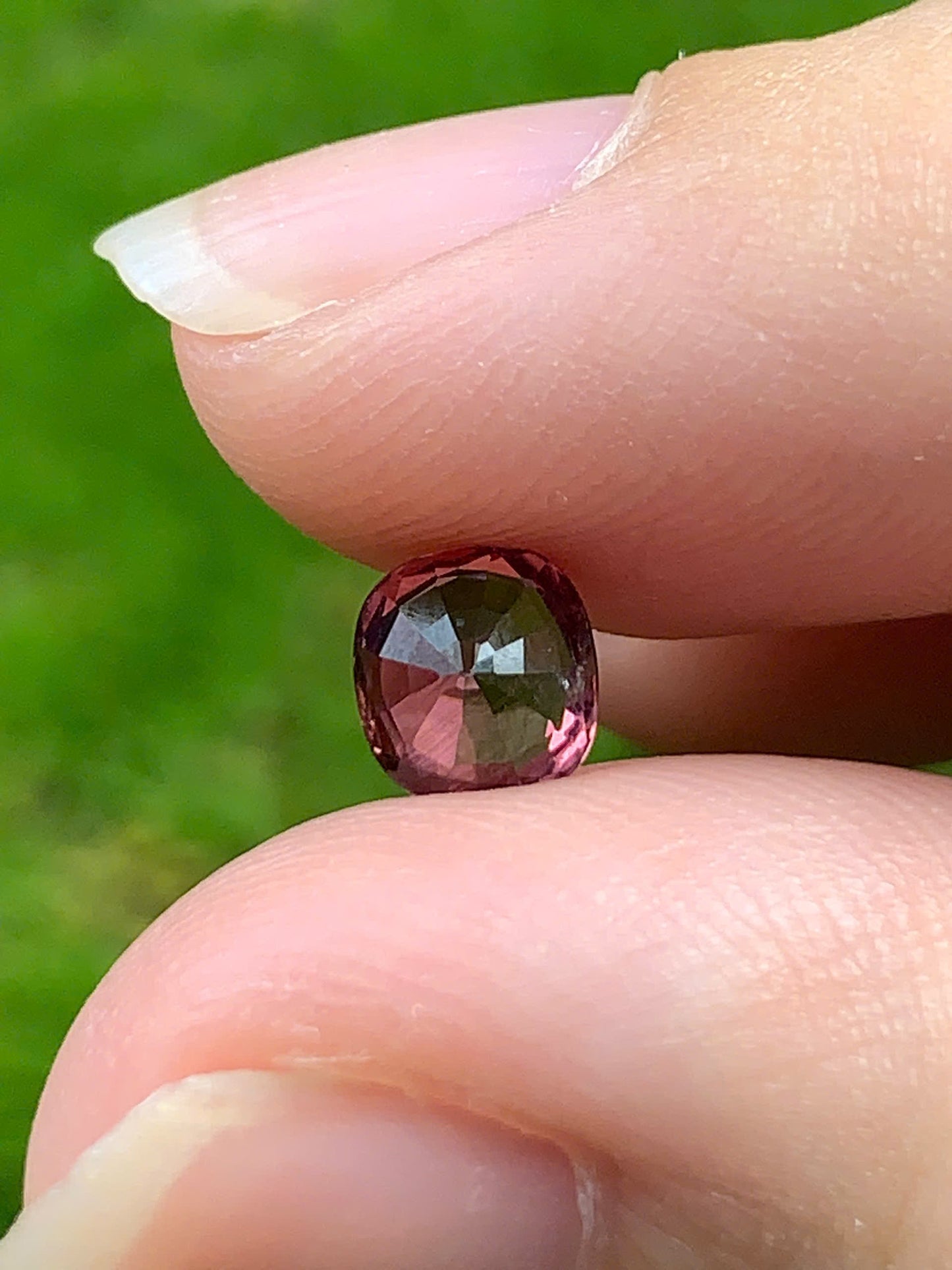 Natural spinel LucYen 0.81ct - 13092513