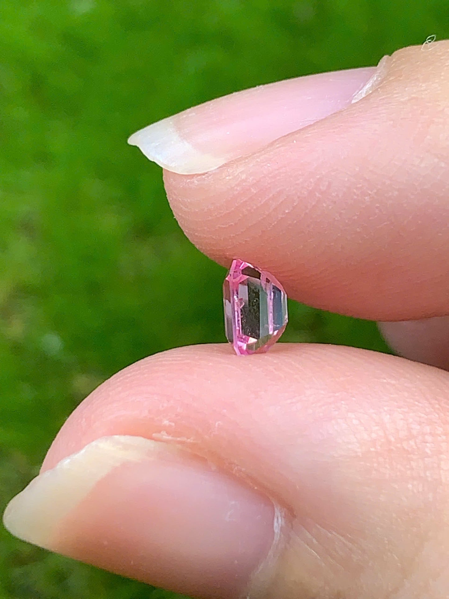 Natural pink spinel LucYen 0.4ct - 13092515