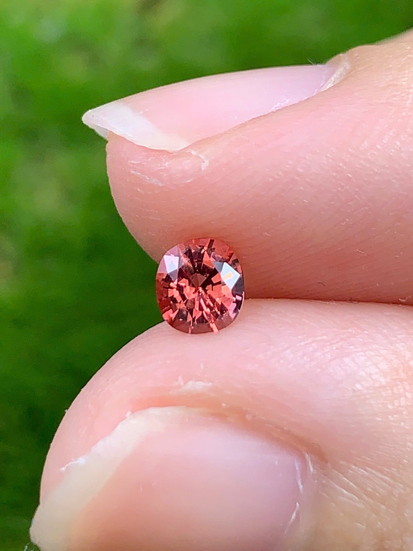 Natural Spinel VietNam 06092509