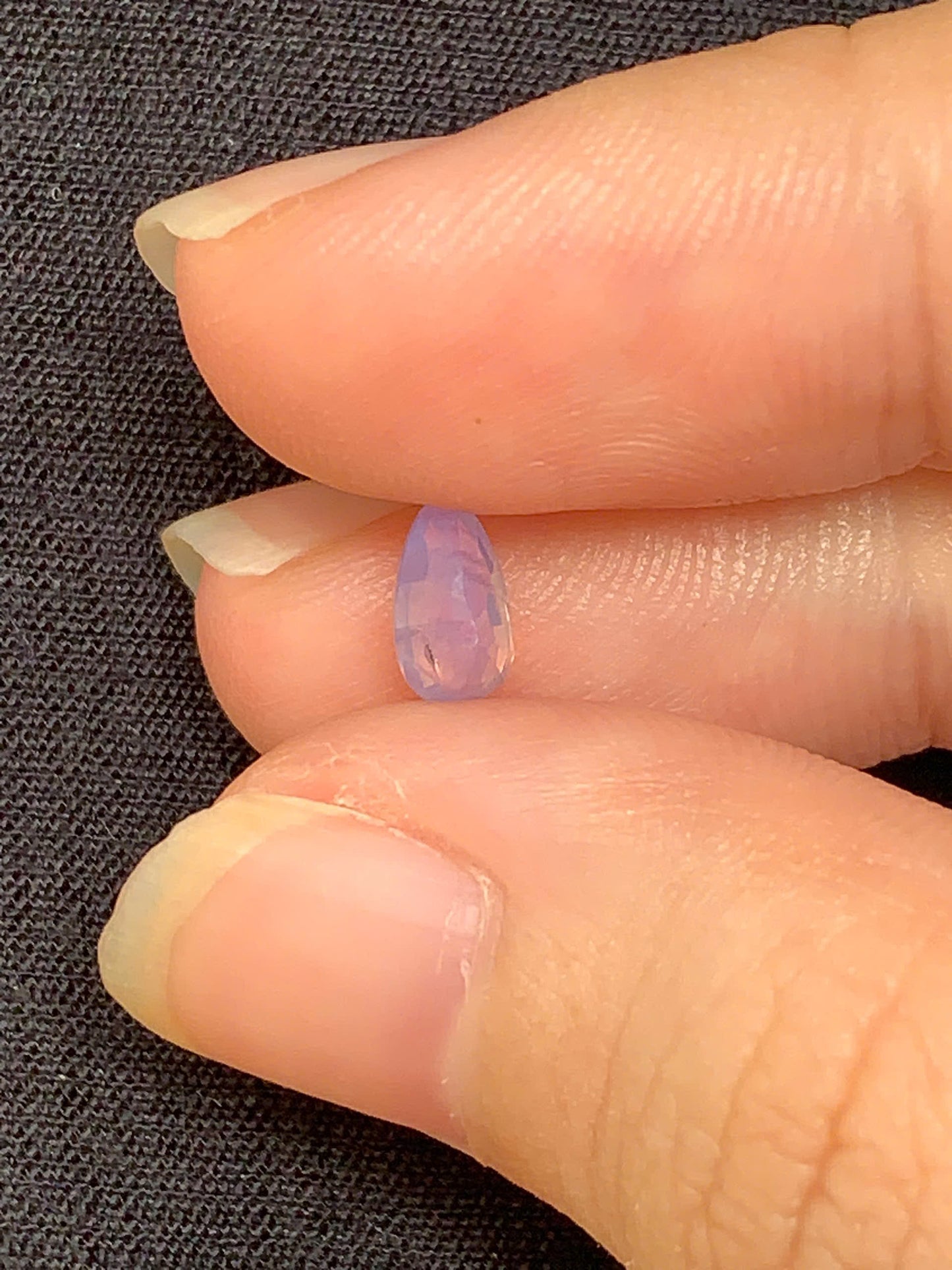 Natural Lavender Sapphire Luc Yen 0.705ct - 16102509