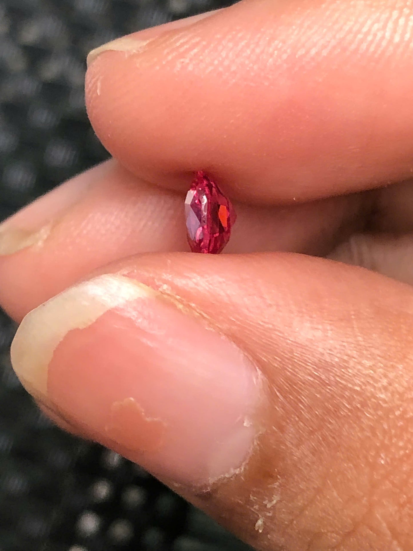 Natural Orangish Red spinel LucYen 0.97ct - 19112532