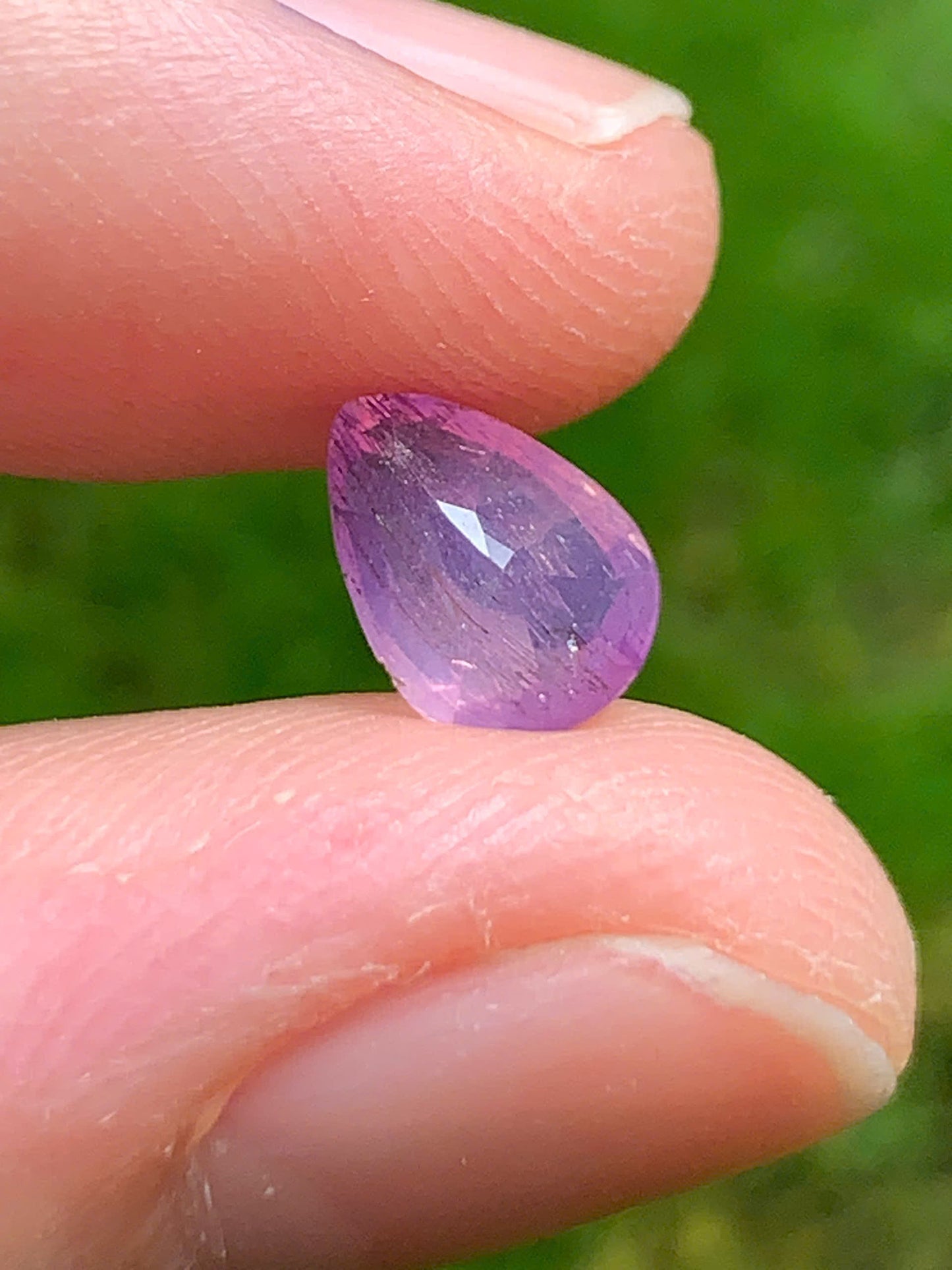 Natural Purplish Pink Sapphire _ 29072570