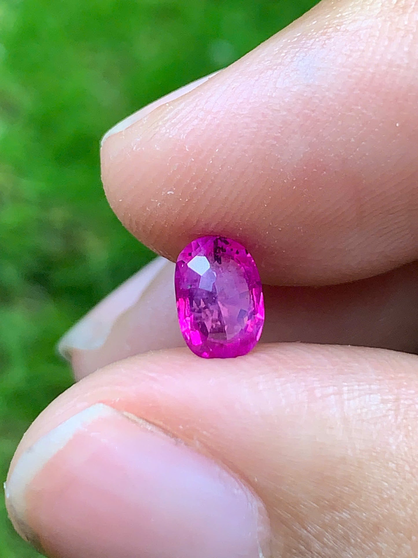 Hot Pink Sapphire _ 09082517