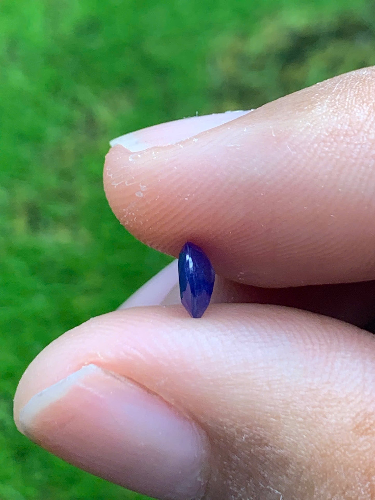 Natural Blue heart sapphire _ 08082501