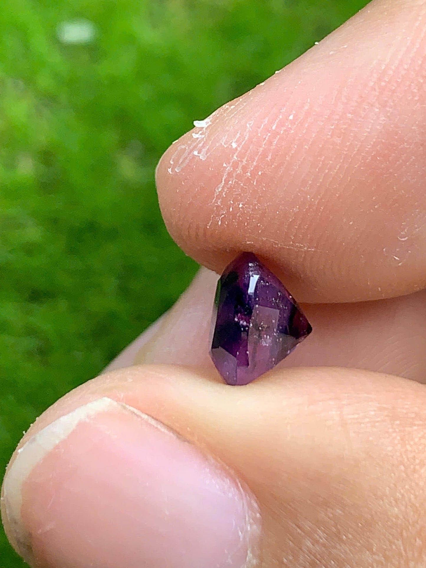 Natural Winza sapphire _ 08082505