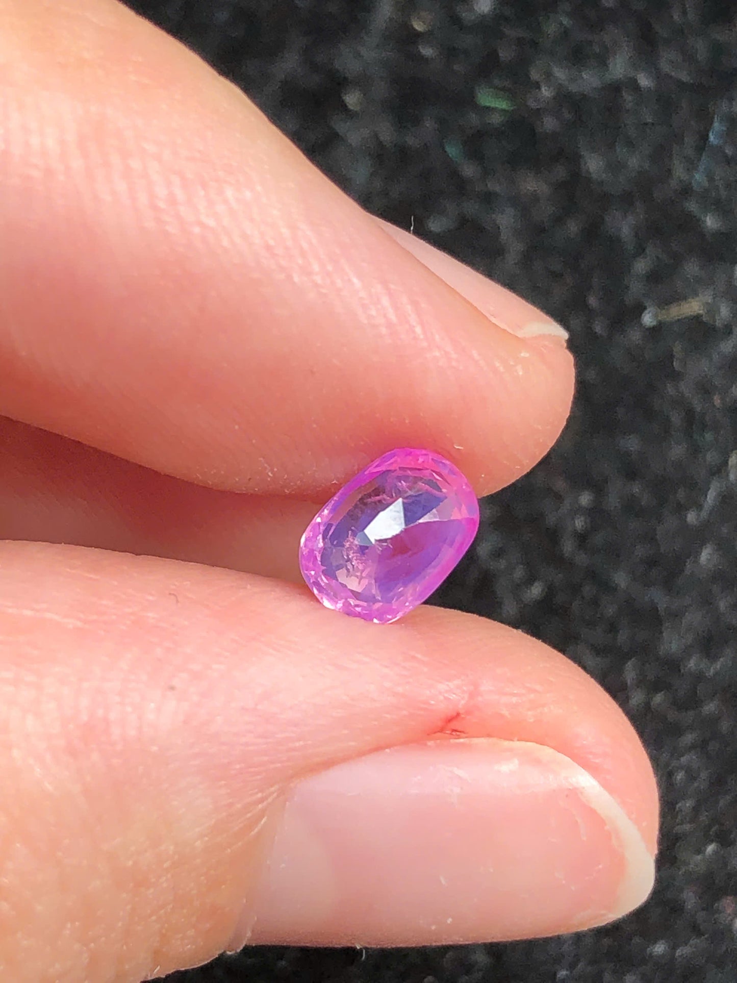 Natural Hot Pink Sapphire Luc Yen 0.78ct - 29072544