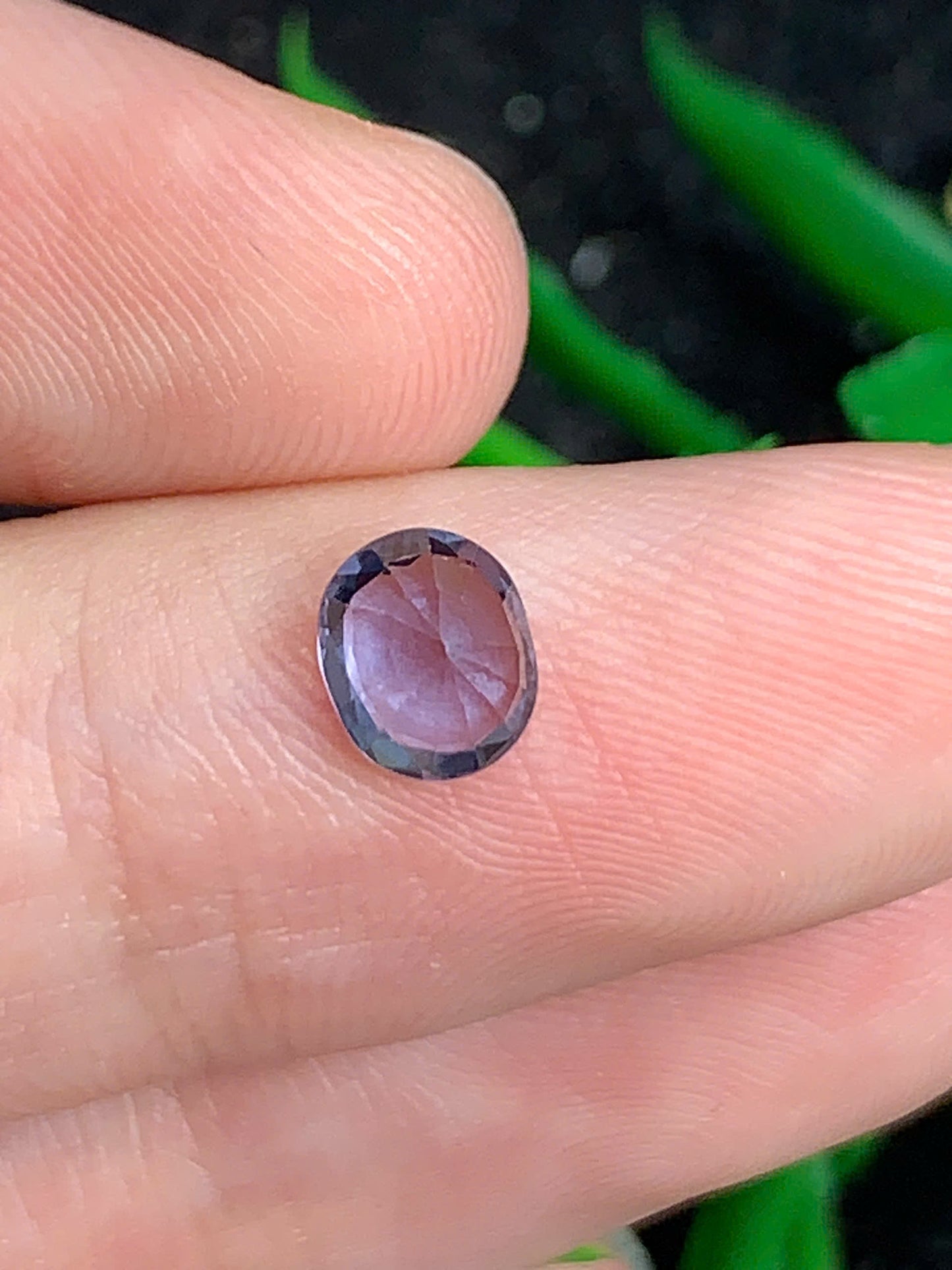 Natural bluish Purple spinel LucYen 0.72ct - 19112512