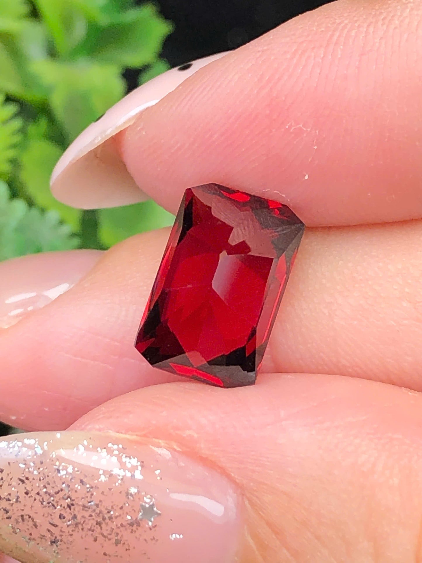 Natural Red Garnet 4,37ct- 250423HG