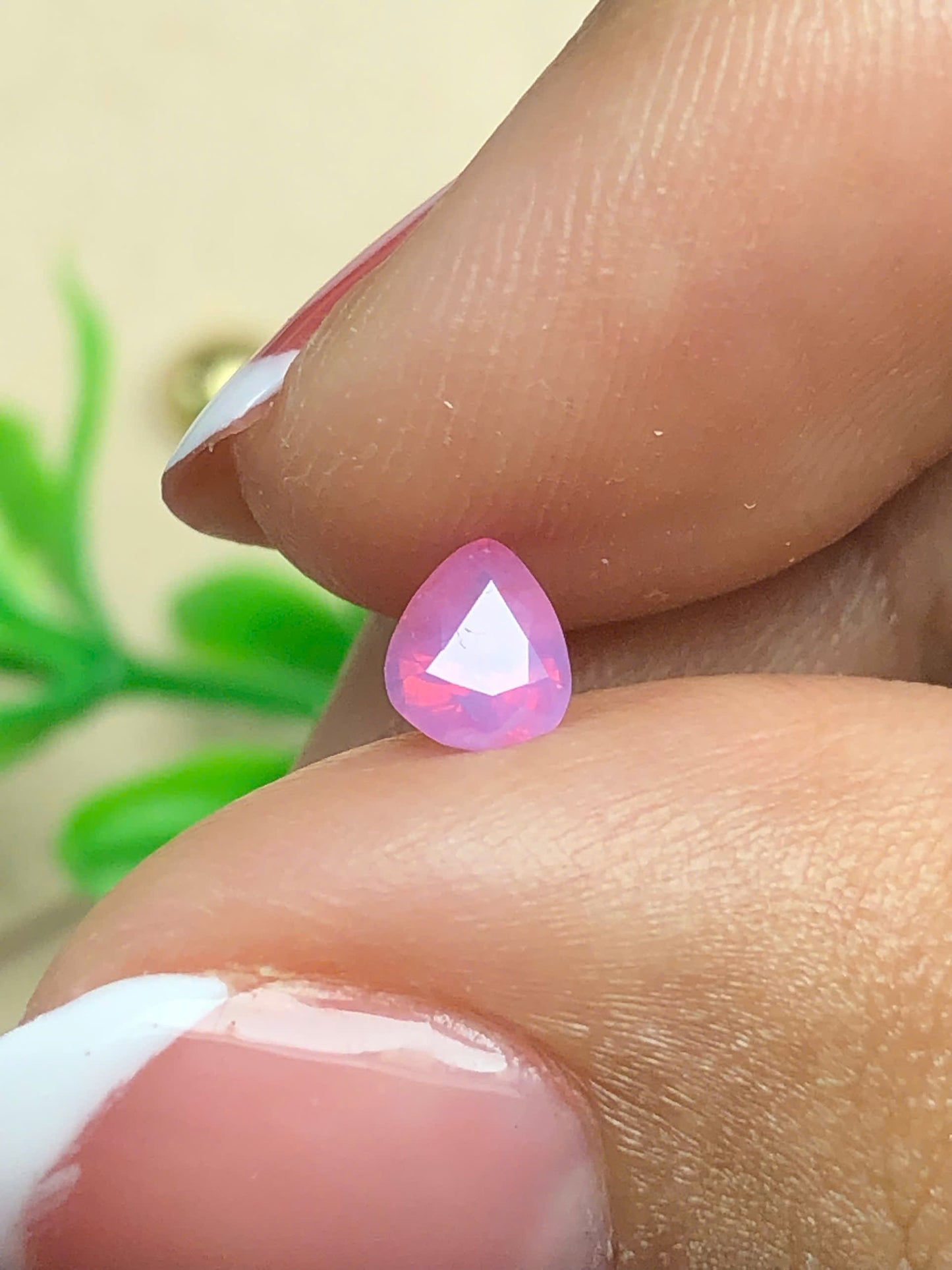 Natural Pink silky sapphire_ 25052618HU