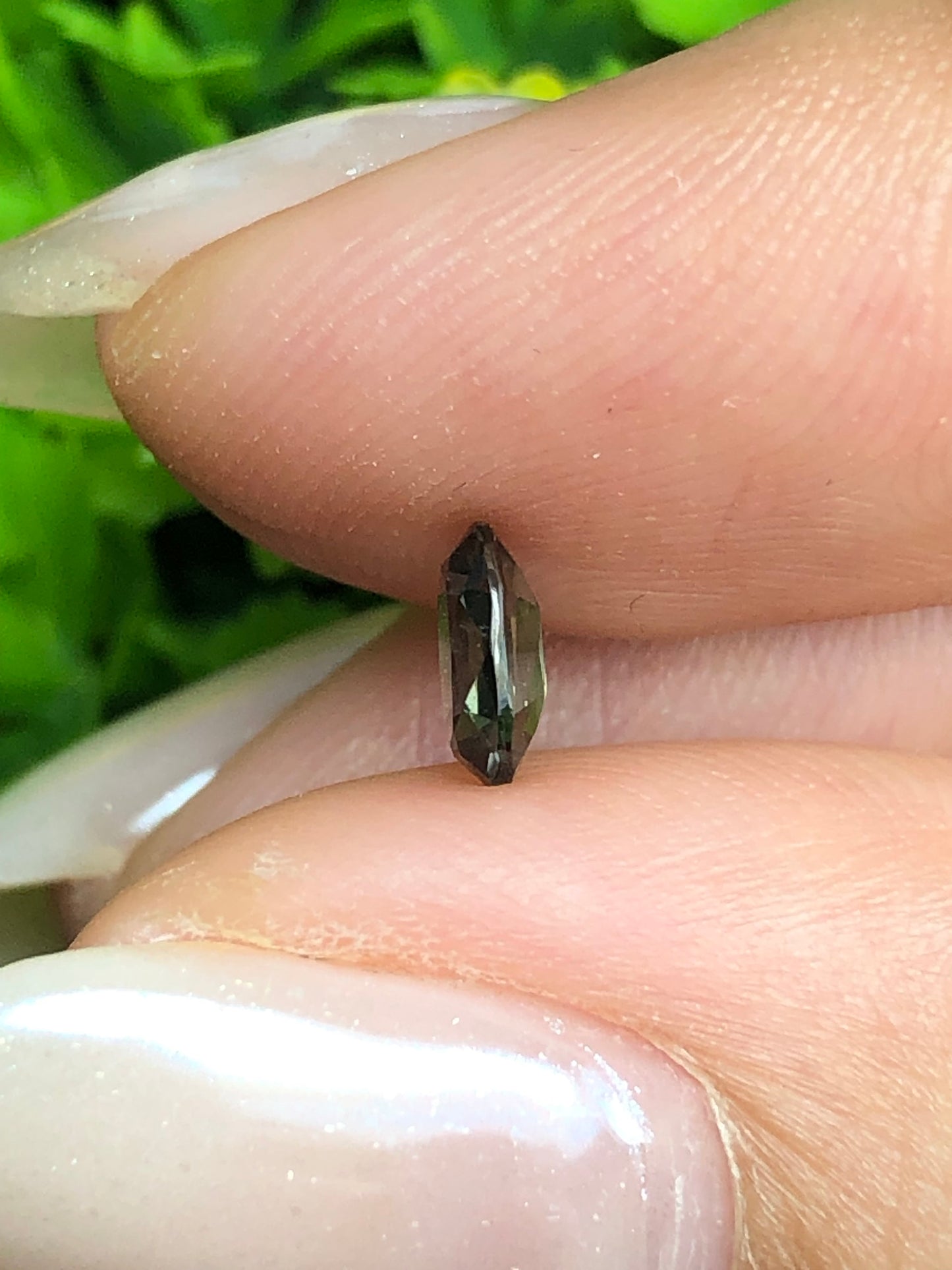 Natural green sapphire Phanthiet 0.49ct_02072622HU