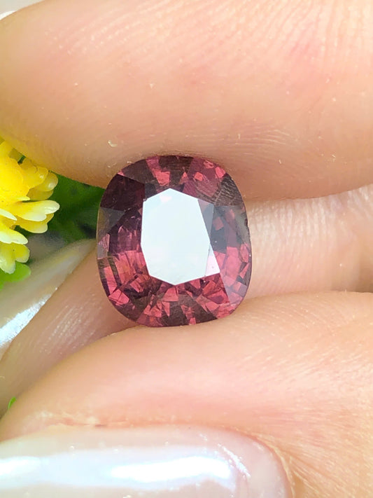 Natural Reddish brown spinel Luc Yen_ 04072629HU