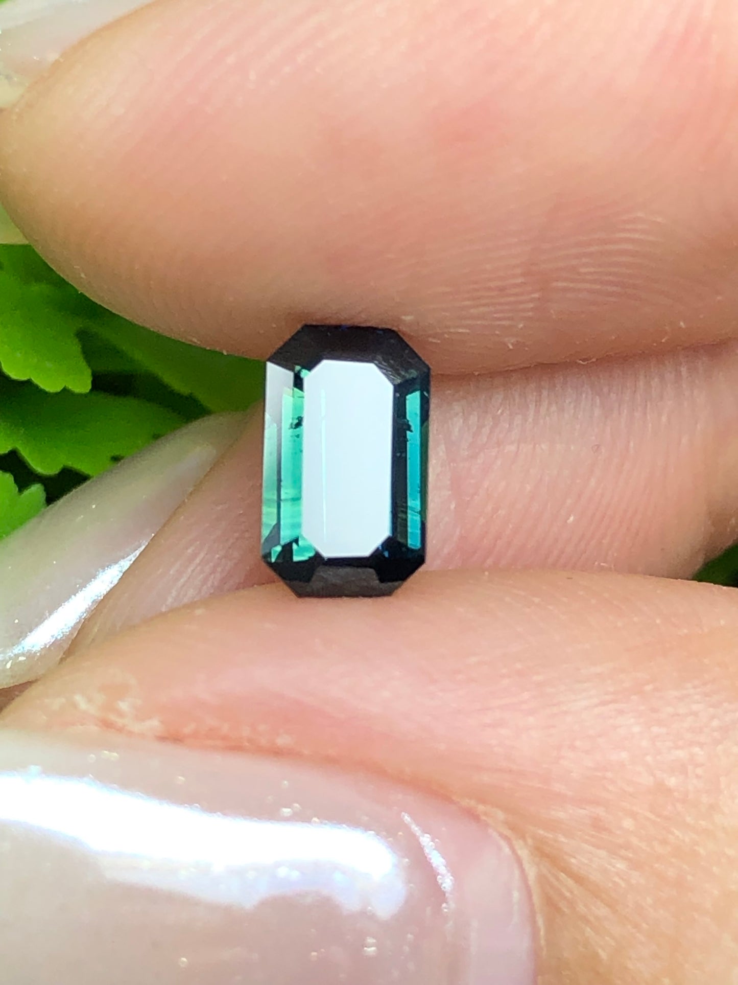 Natural Green Sapphire LucYen _ 05072609HA