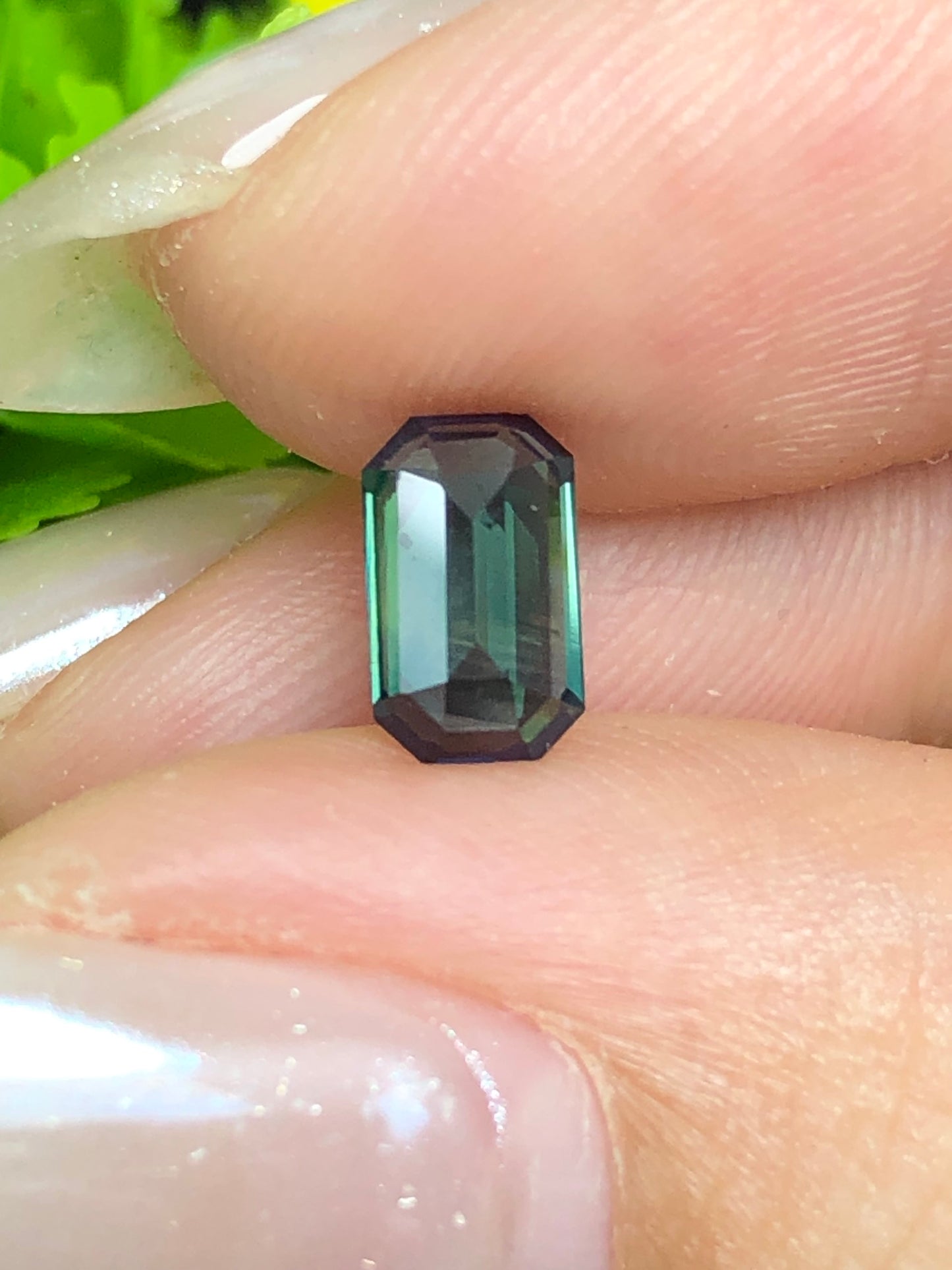 Natural Green Sapphire LucYen _ 05072609HA