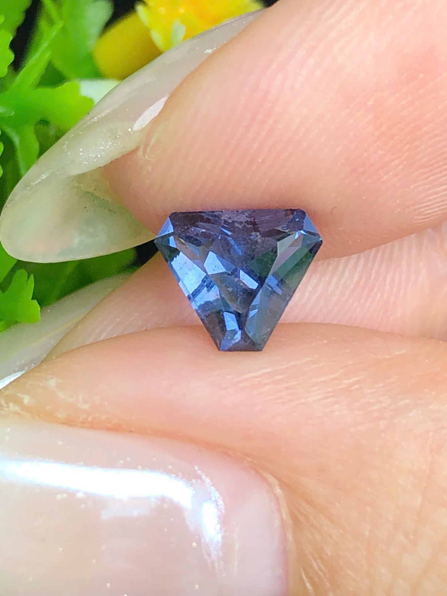 Natural Blue spinel LucYen _ 11072605HU