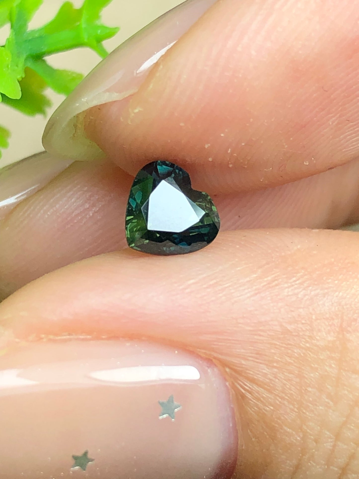 Natural  green Sapphire Phan Thiet 0.895ct_ 13072631HG