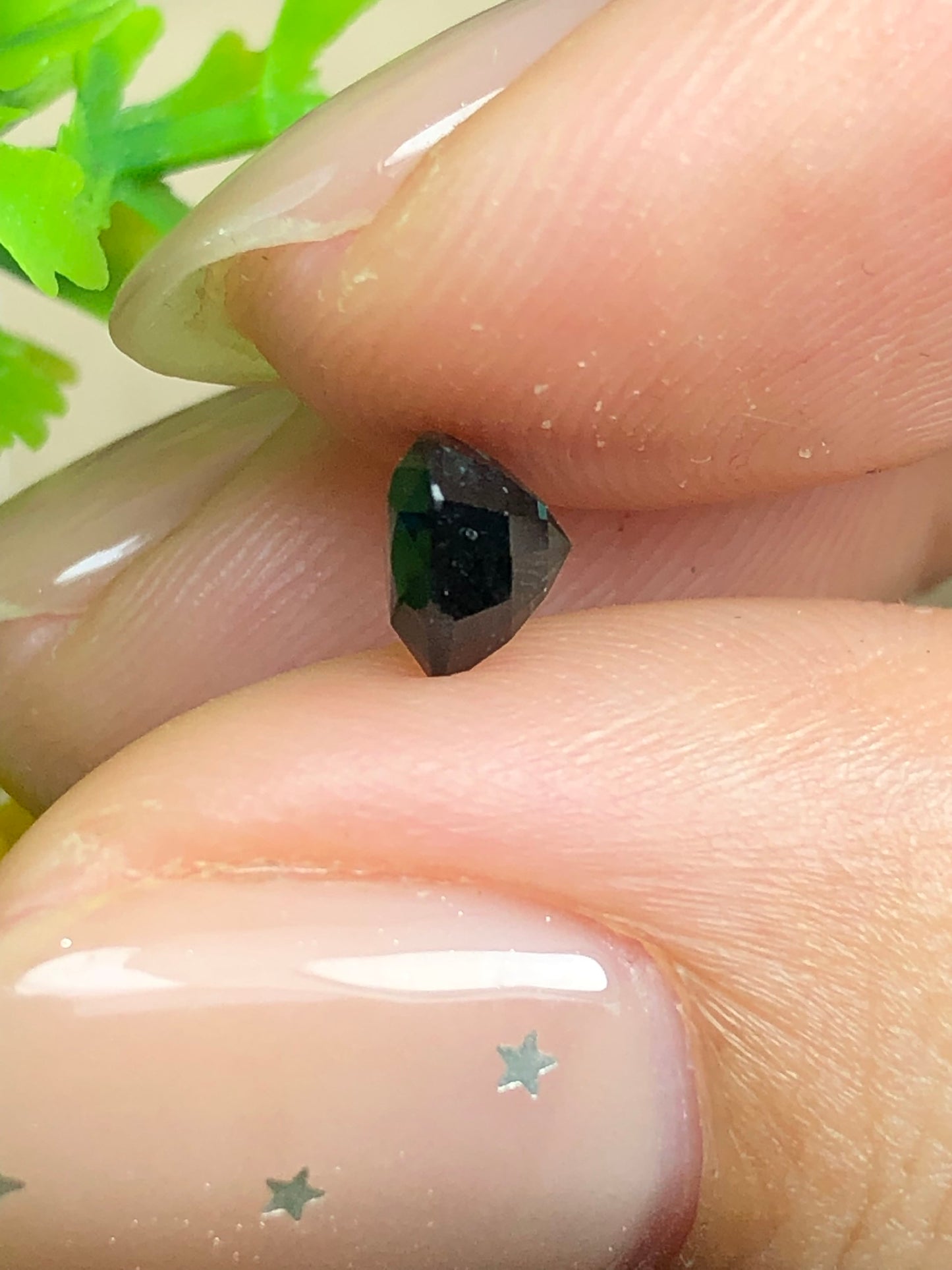 Natural  green Sapphire Phan Thiet 0.895ct_ 13072631HG