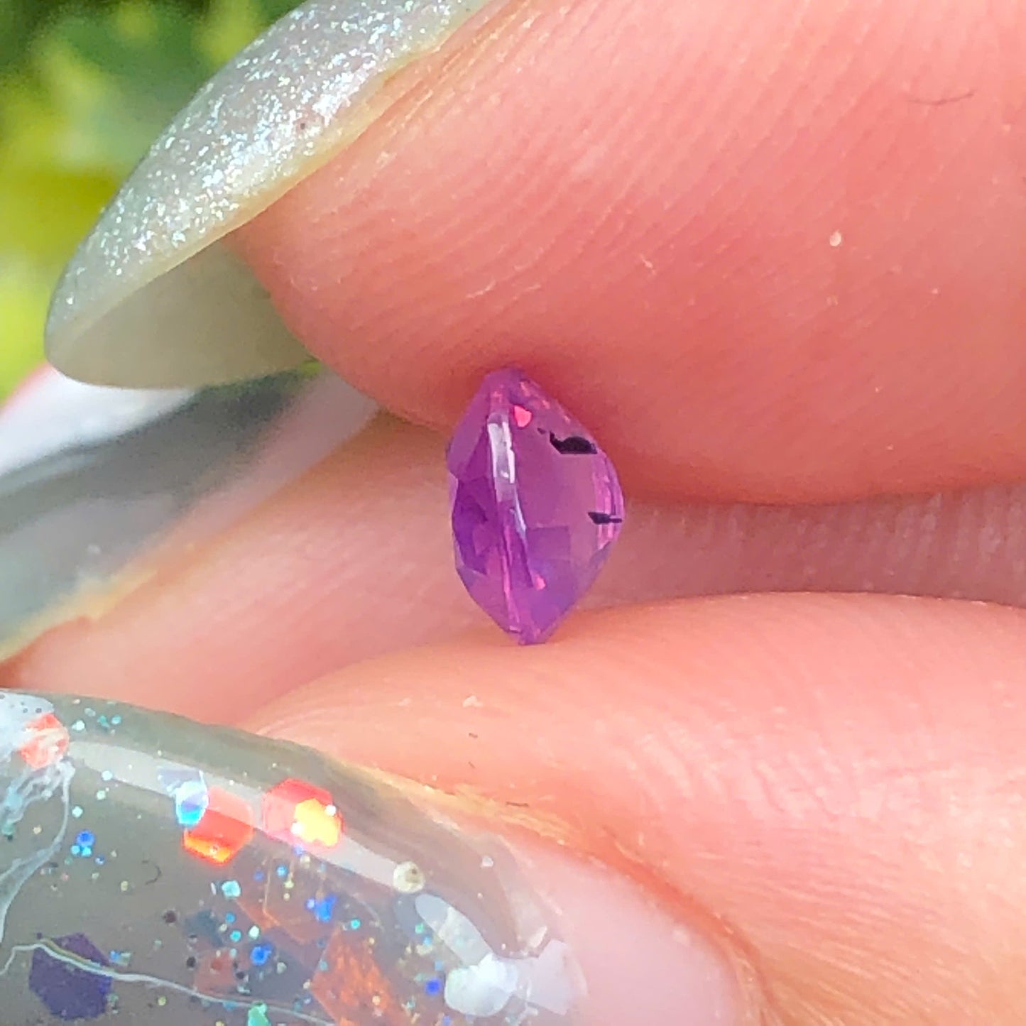 Natural purple silky Sapphire LucYen 0,48ct  _040732HG