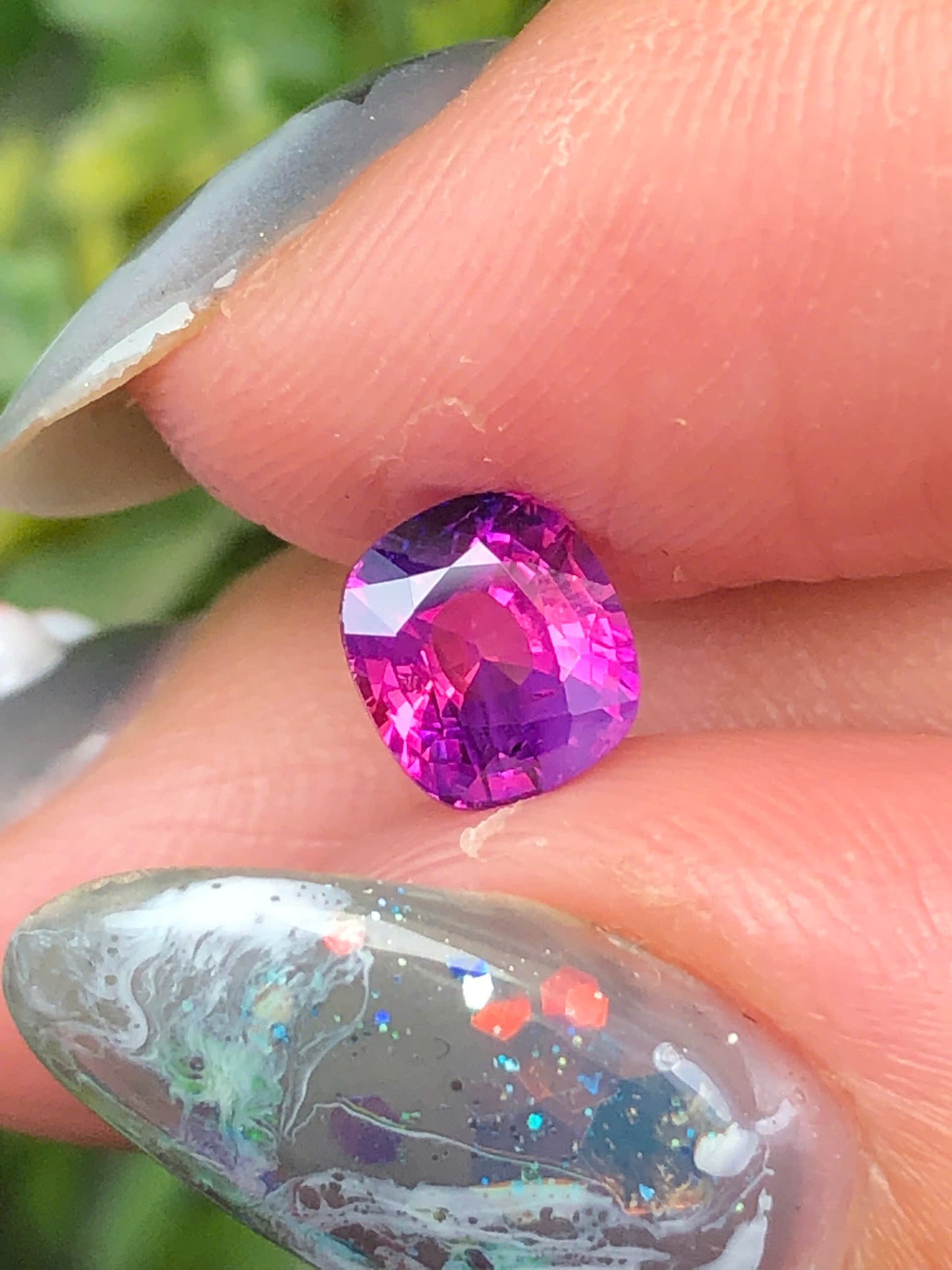 Natural Hotpink silky Sapphire LucYen 1,18ct  HG