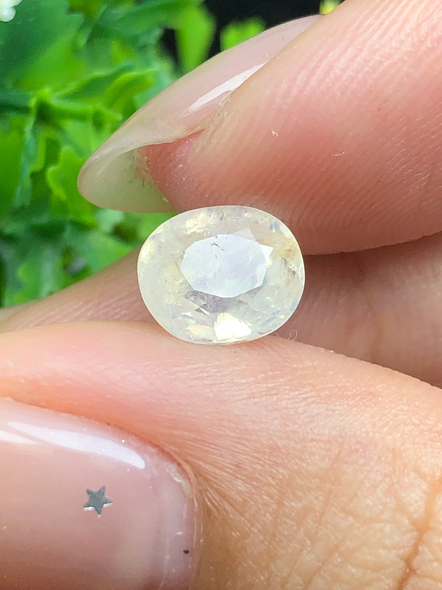 Natural White silky Sapphire LucYen 2.09ct   _06122517 HG