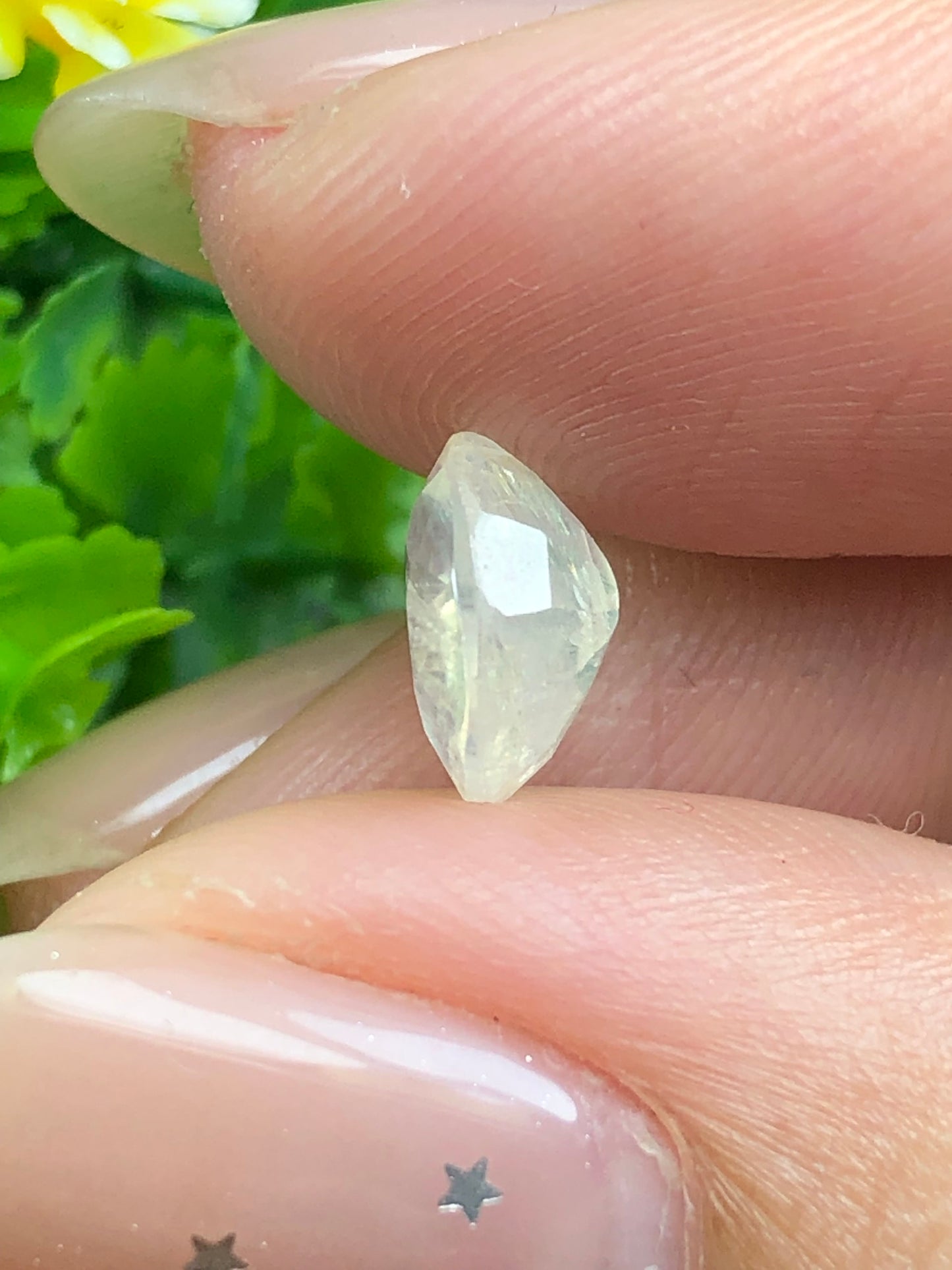 Natural White silky Sapphire LucYen 2.09ct   _06122517 HG