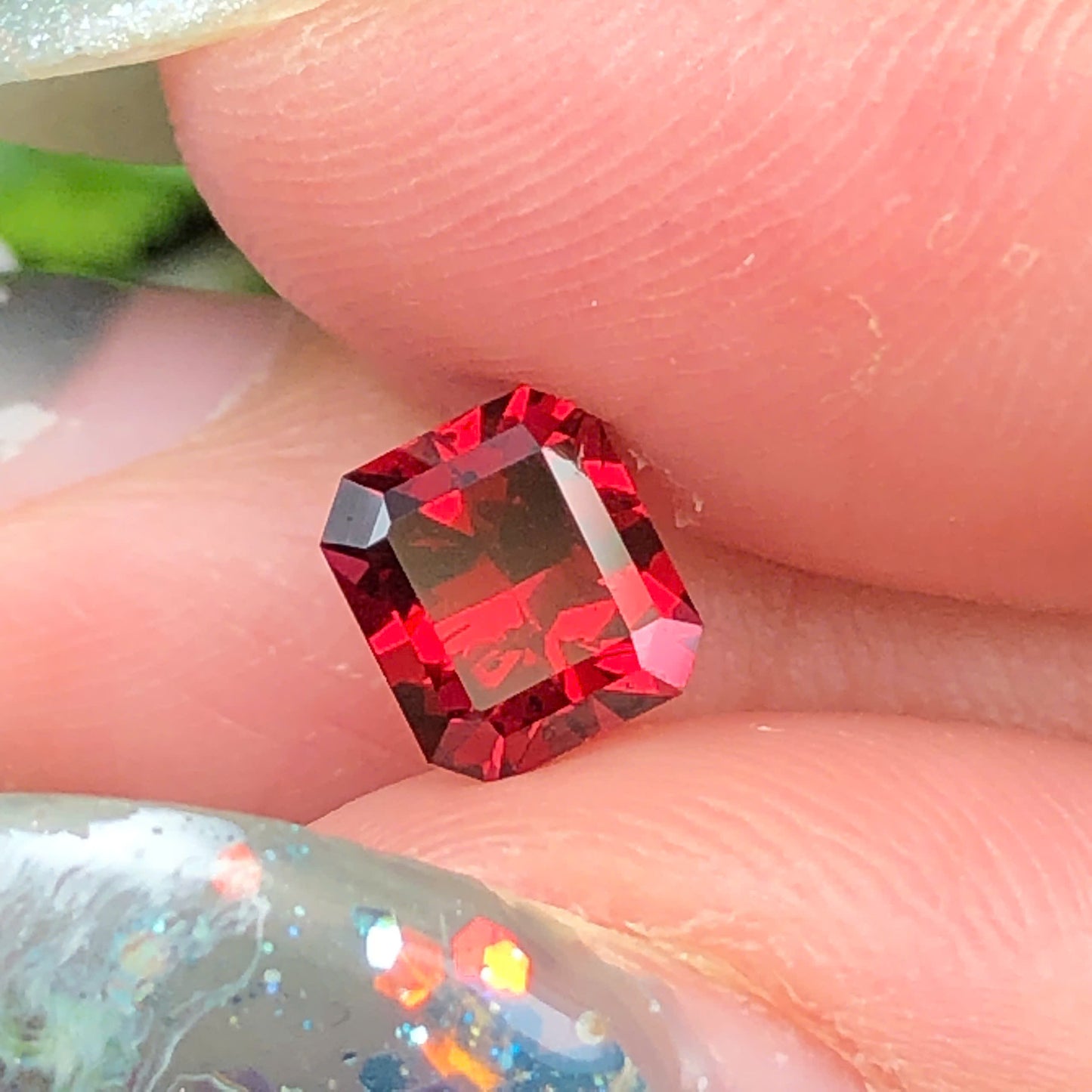 Natural Red Garnet Luc Yen 1,02ct- 050738HG