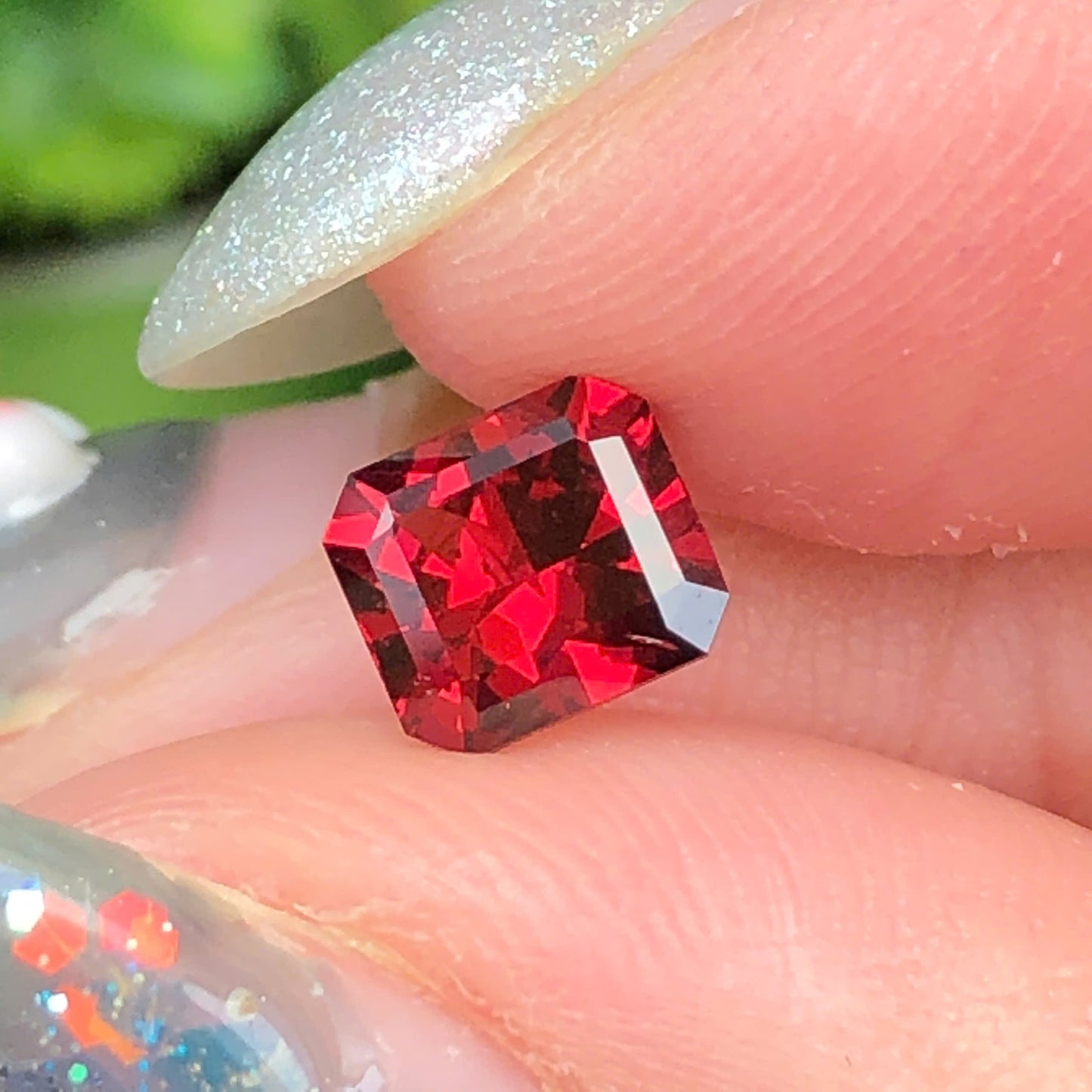 Natural Red Garnet Luc Yen 1,02ct- 050738HG