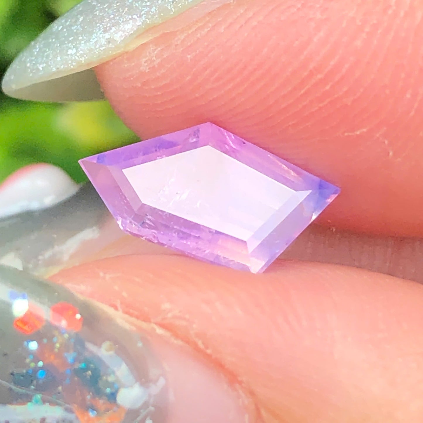 Natural pink silky Sapphire LucYen 1,57ct _060720HG