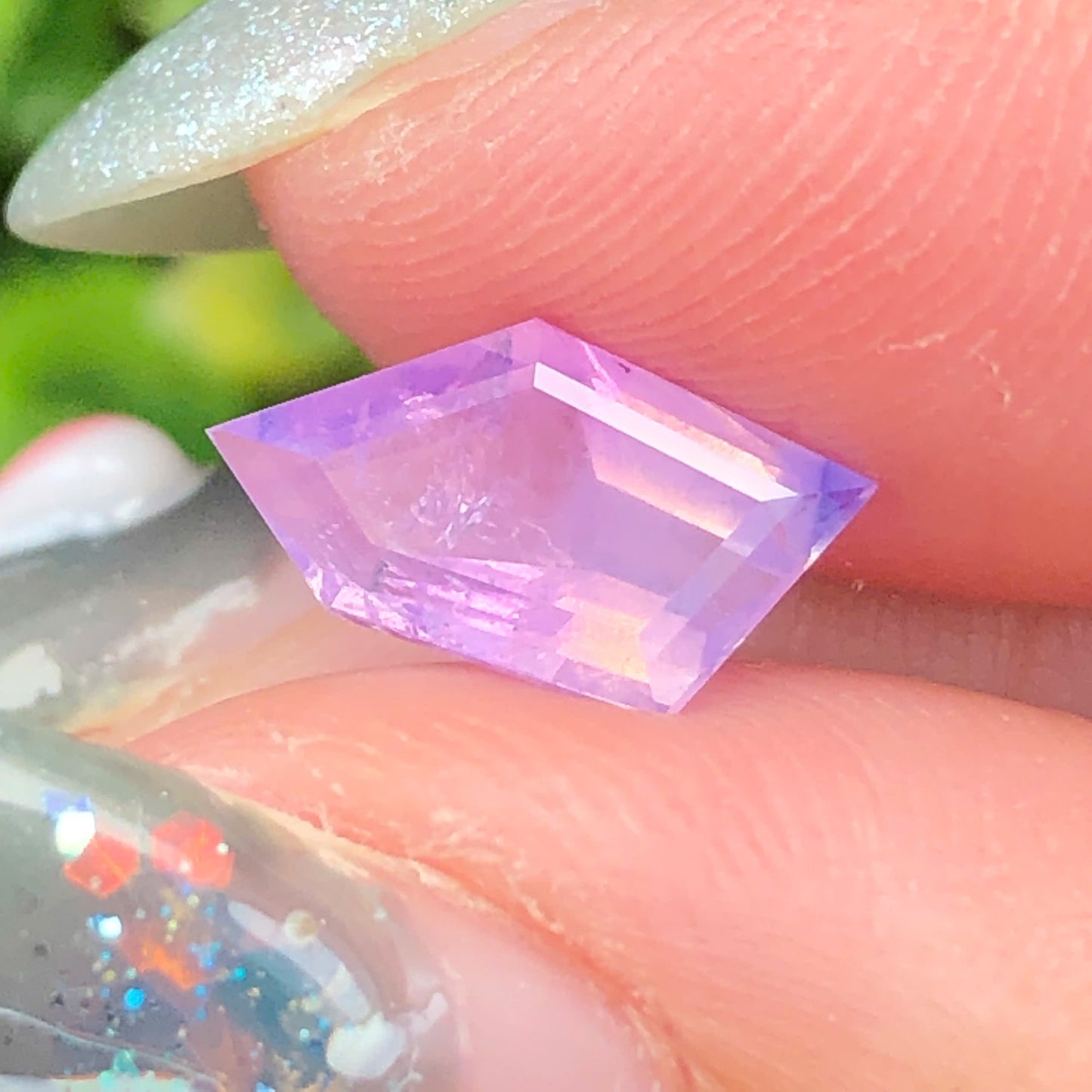 Natural pink silky Sapphire LucYen 1,57ct _060720HG