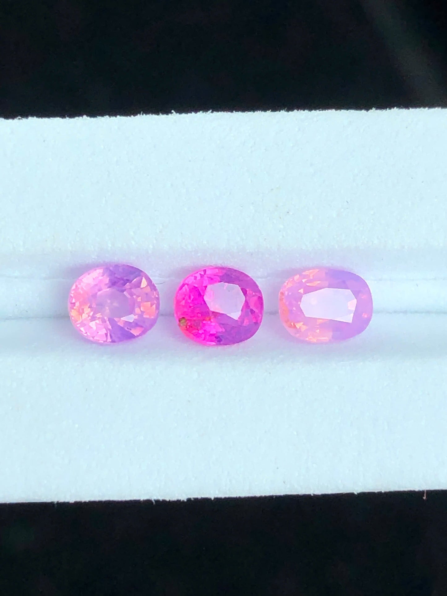 Natural set silky Sapphire LucYen 0.91ct _21072639HG