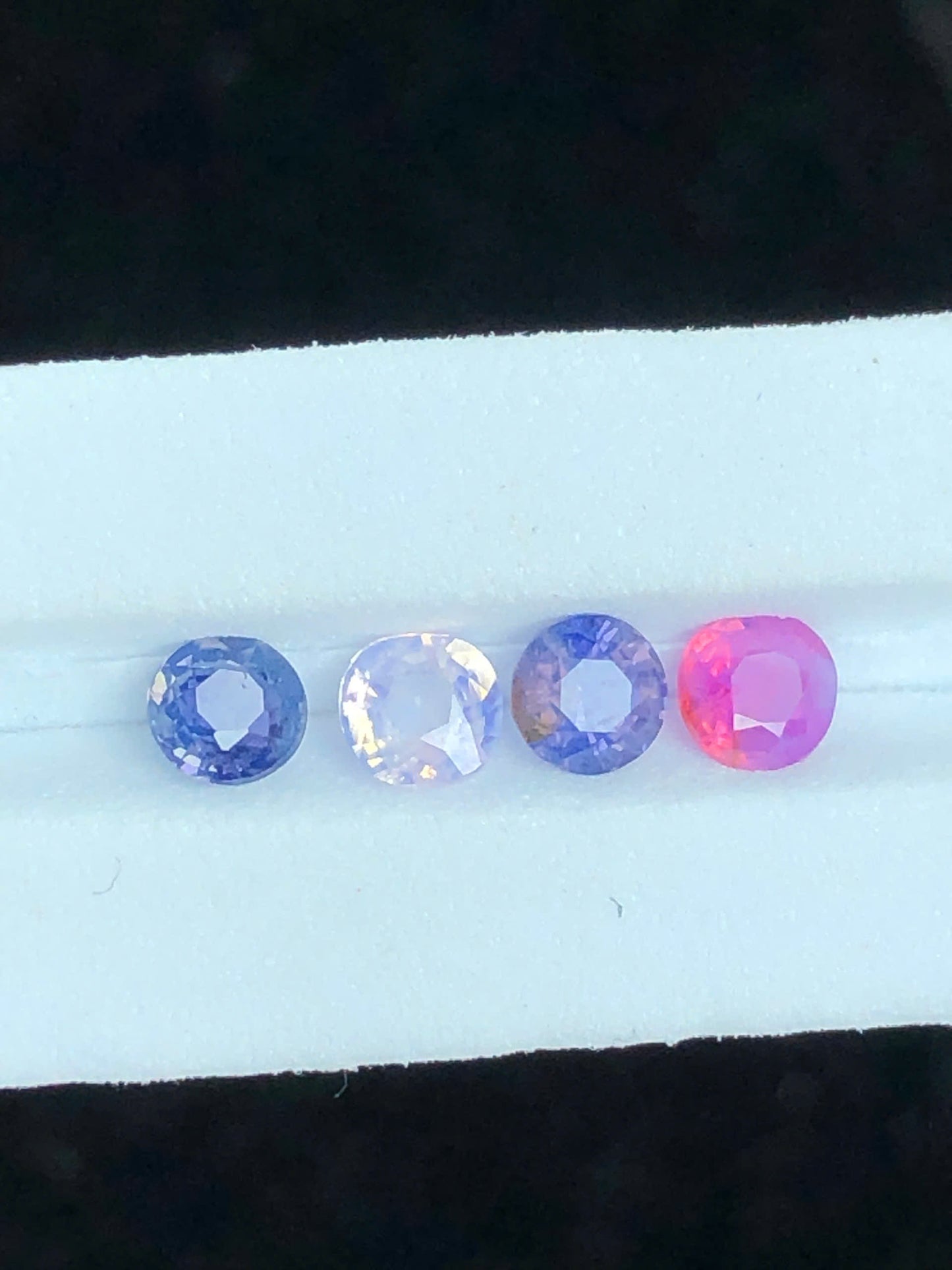 Natural set silky Sapphire LucYen 0.96ct _21072633HG