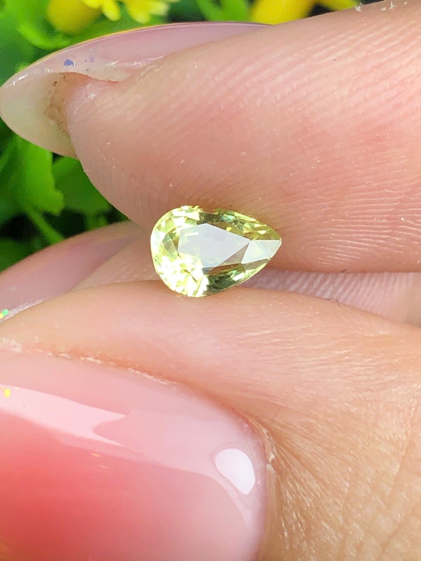 Natural  green yellow Sapphire Phan Thiet 0.76ct_22072649HG