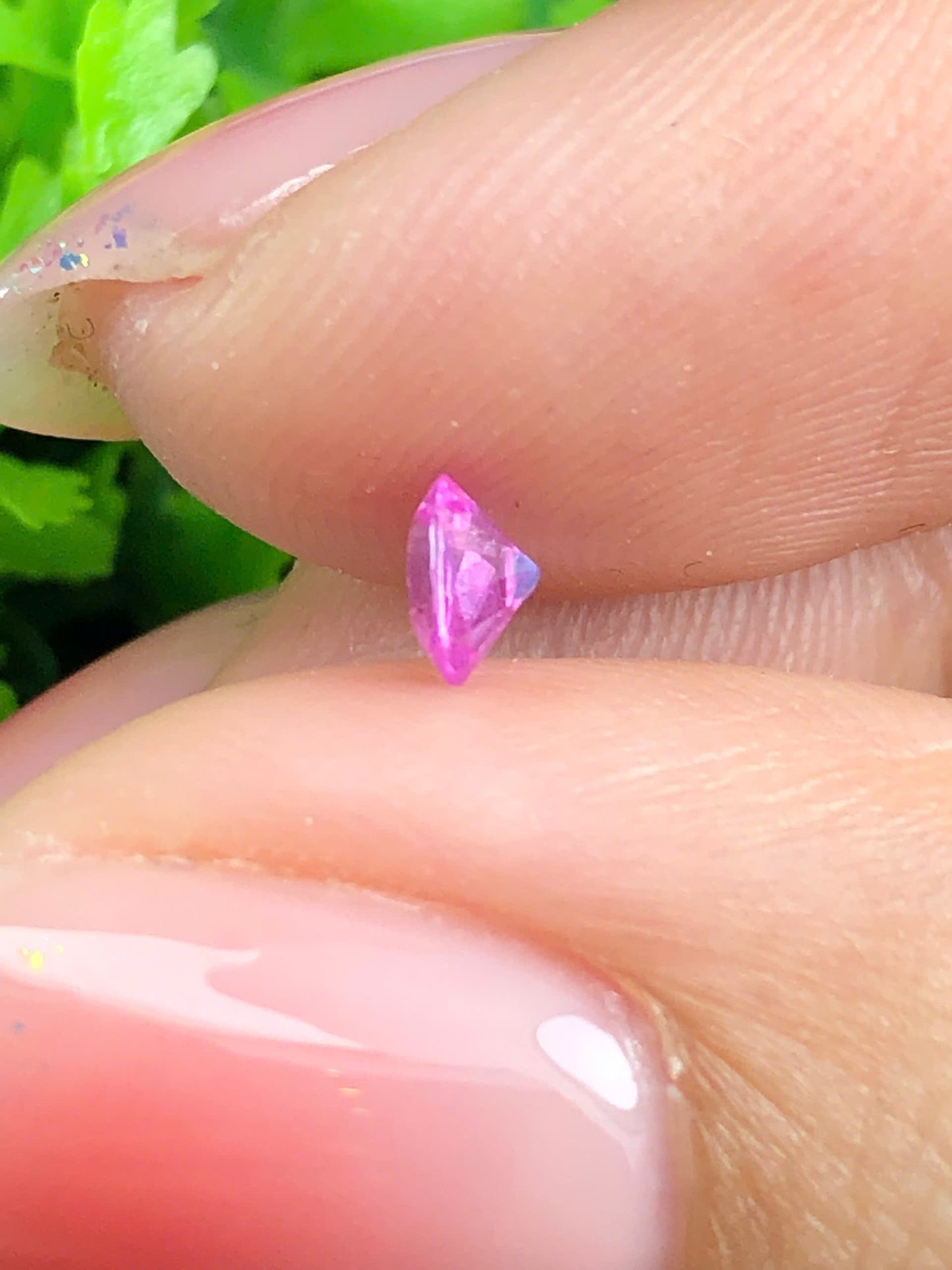 Natural pink silky Sapphire LucYen 0.32ct _23072606HG