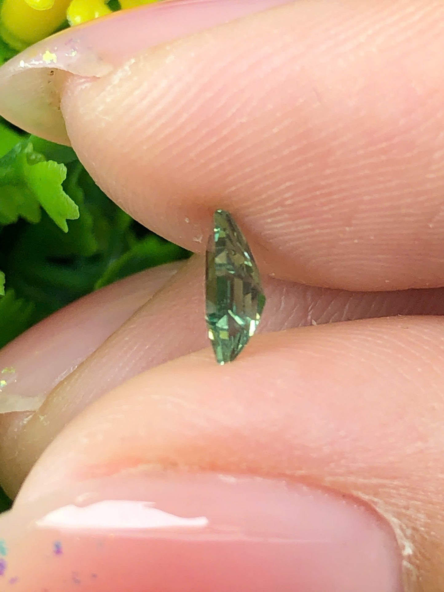Natural  green Sapphire Phan Thiet0.41ct_23072622HG