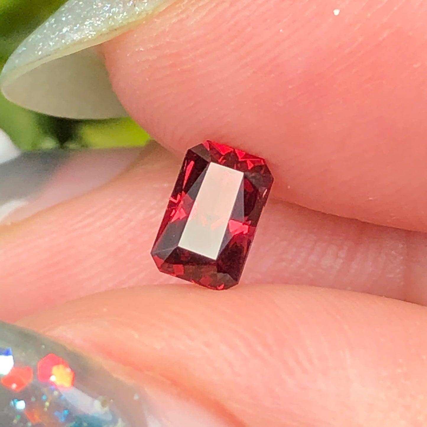 Natural Red Garnet Luc Yen 0,6ct- 060727HG