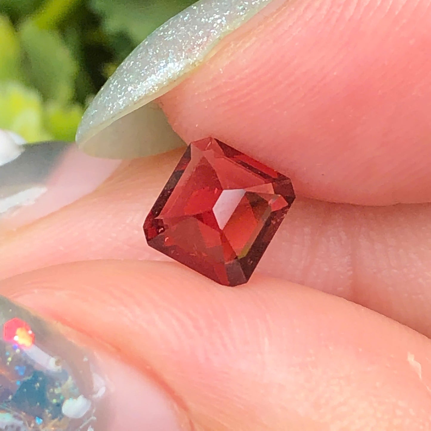 Natural Red Garnet 0,86ct - 060731HG