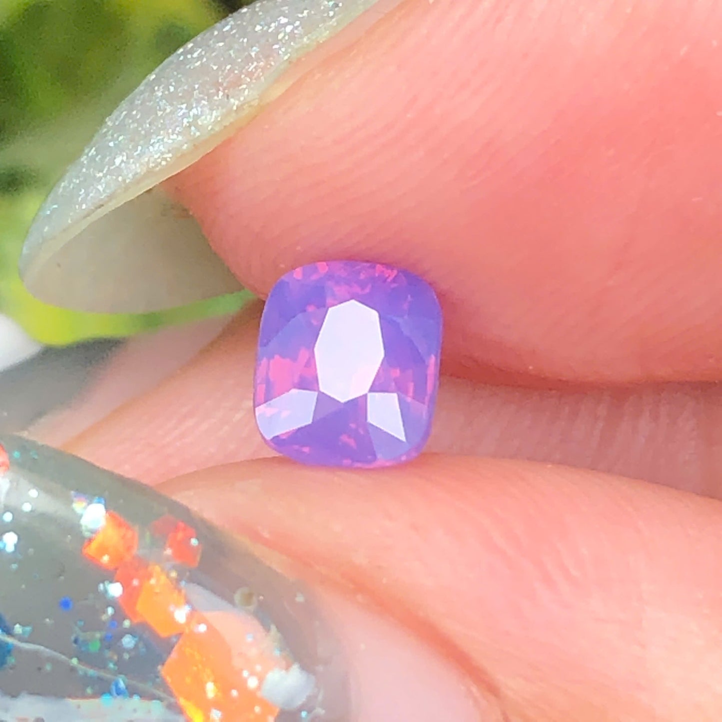 Natural purple silky Sapphire LucYen 0,68ct  _060744HG