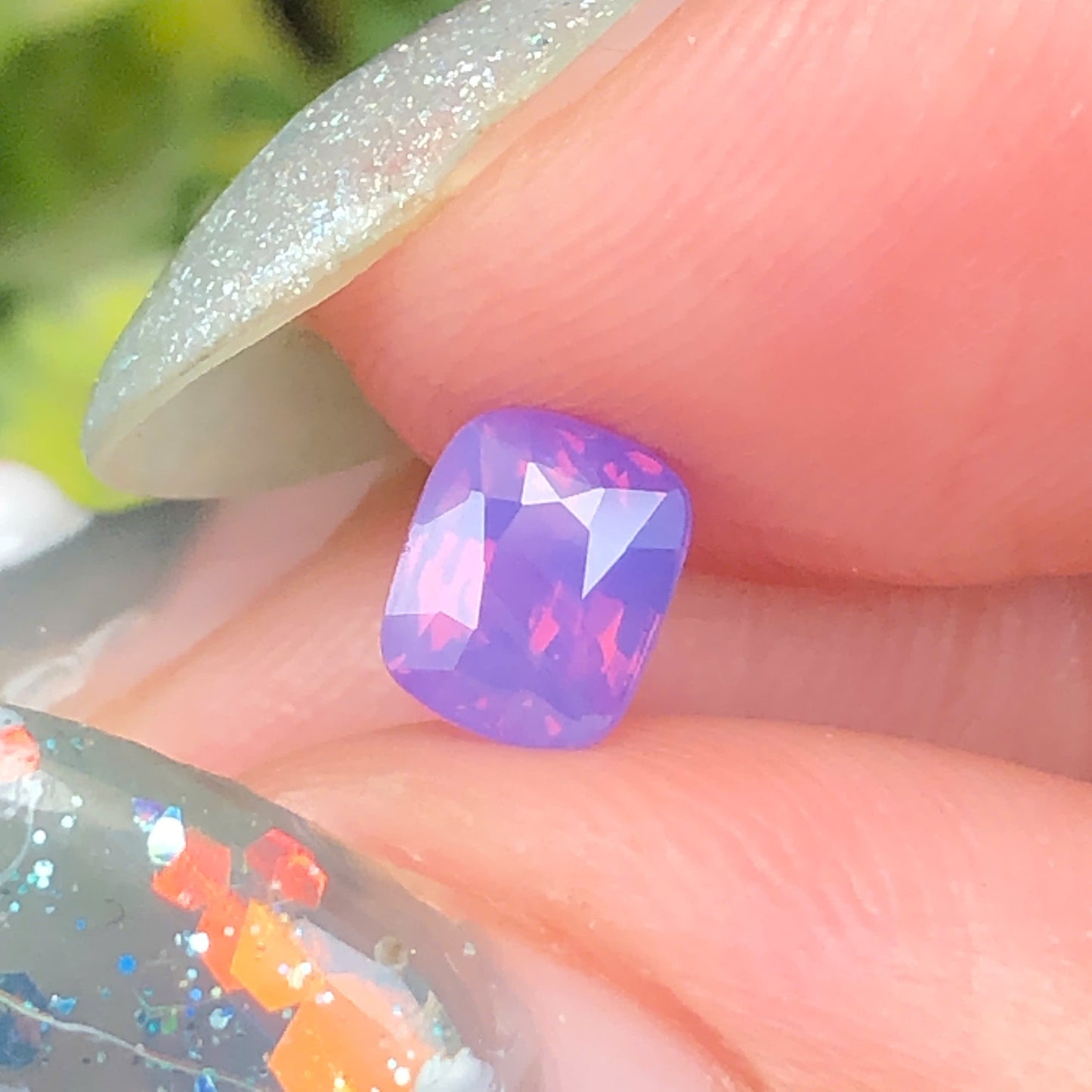Natural purple silky Sapphire LucYen 0,68ct  _060744HG
