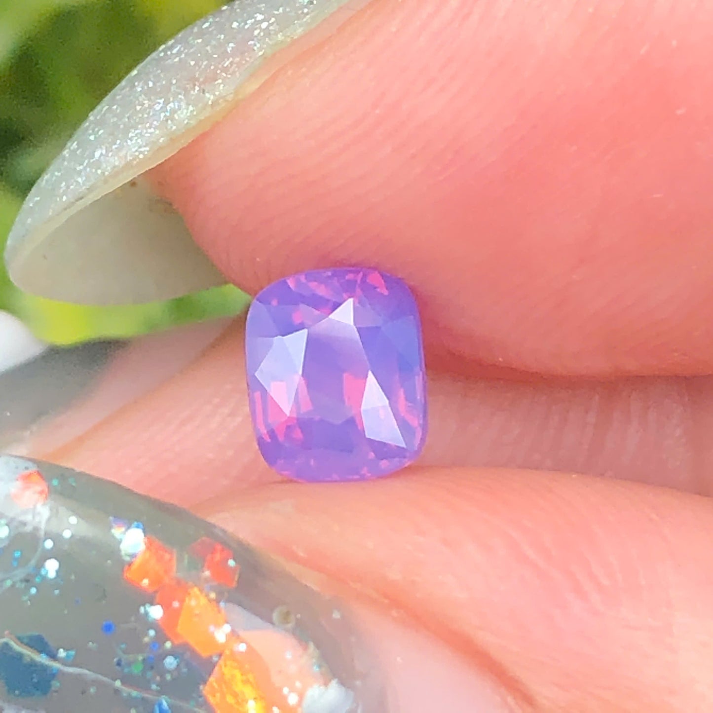 Natural purple silky Sapphire LucYen 0,68ct  _060744HG