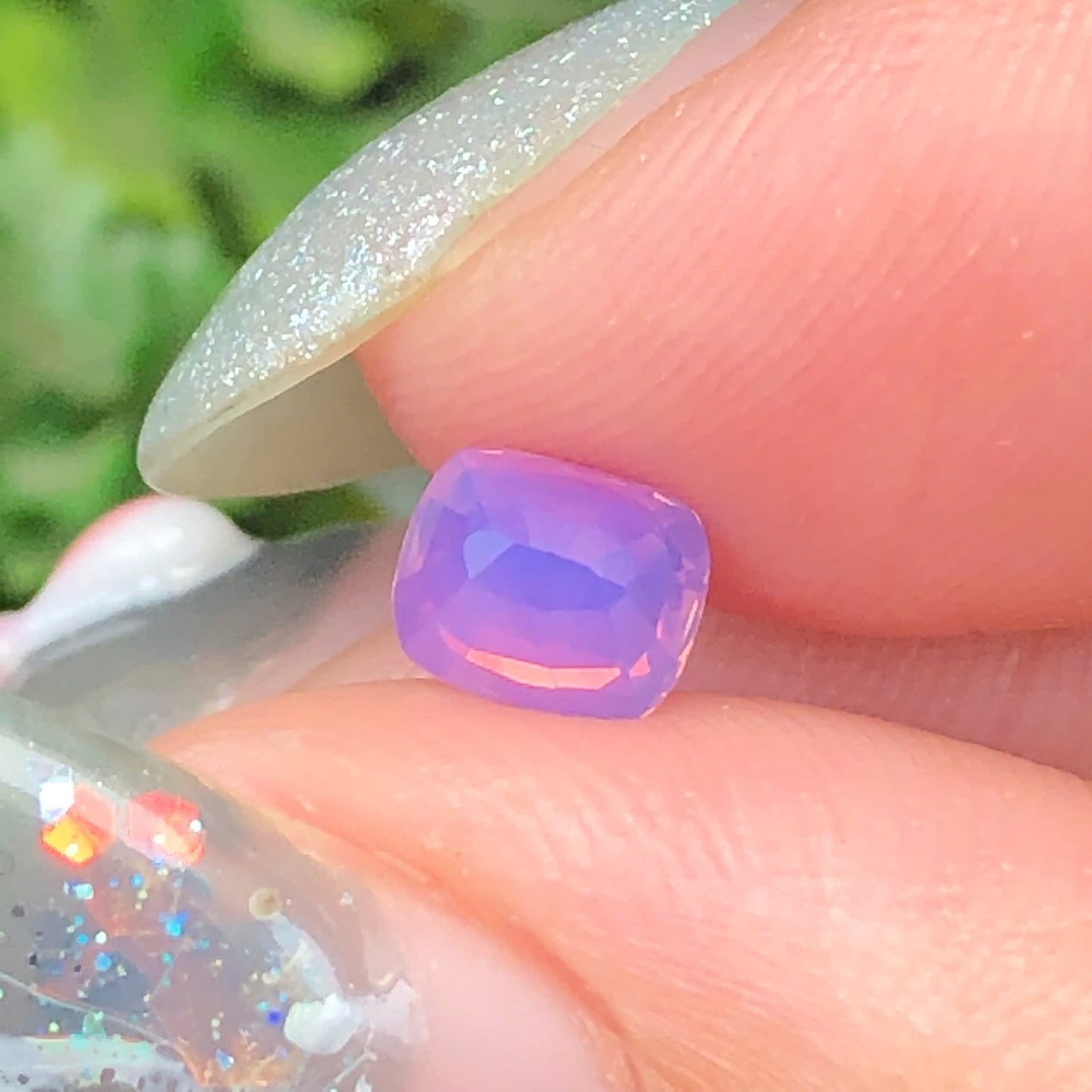 Natural purple silky Sapphire LucYen 0,68ct  _060744HG
