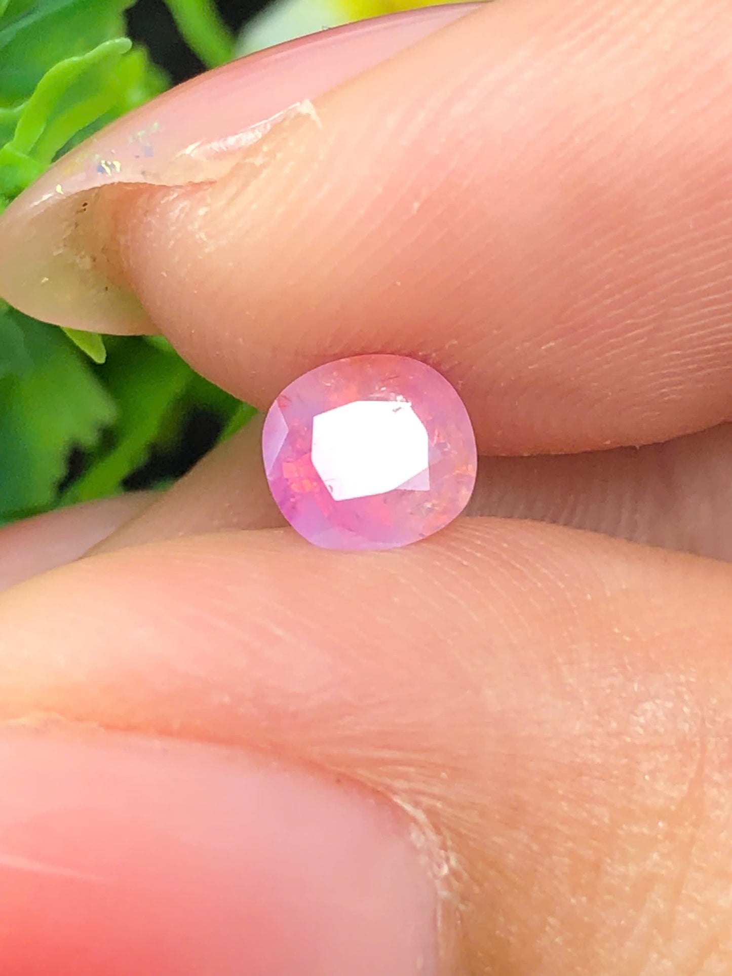 Natural pink silky Sapphire LucYen 0.64ct _24072621HG