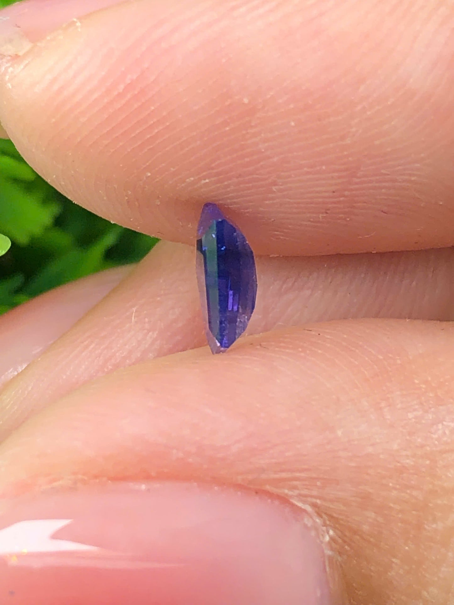 Natural blue silky Sapphire LucYen 0.59ct _24072639HG