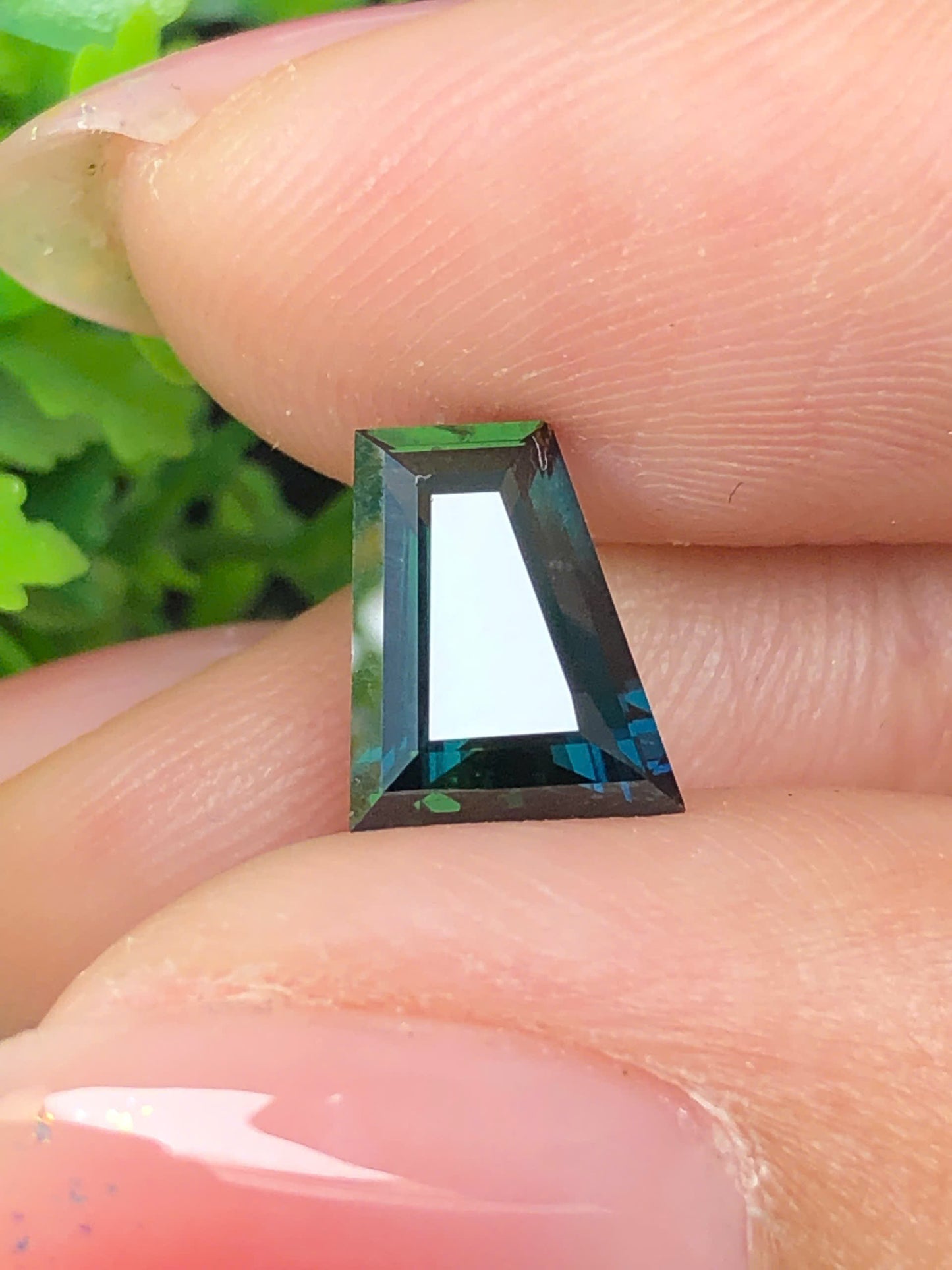 Natural  green Sapphire Phan Thiet 1.75ct_24072640HG