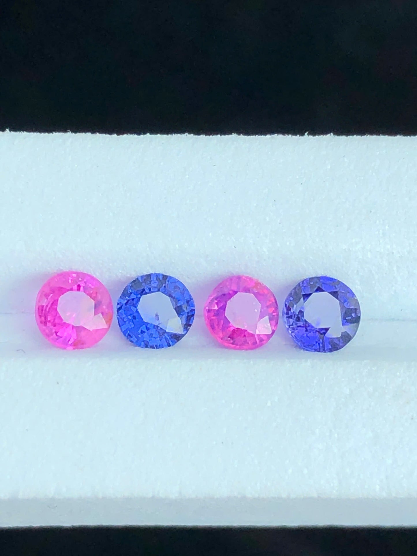 Natural set silky Sapphire LucYen0.87ct/4pcs  _ 27072615HG