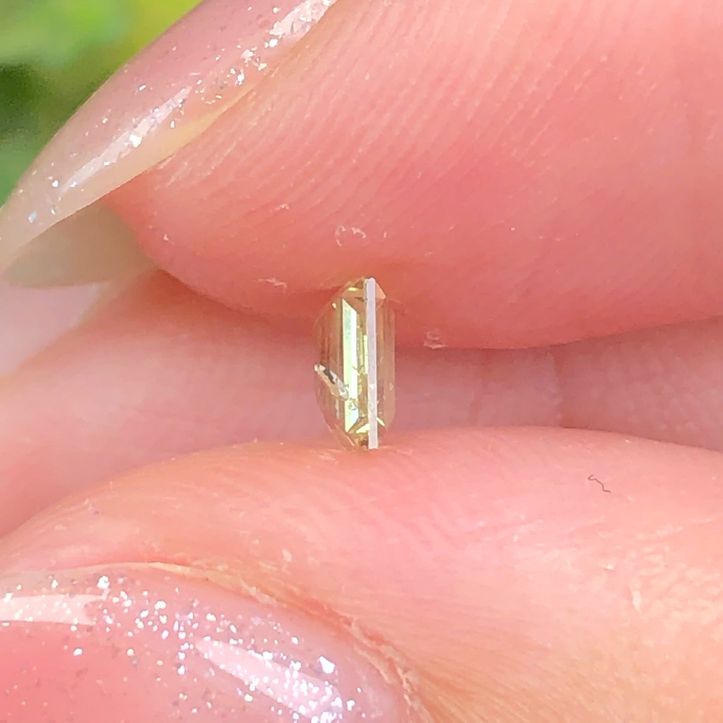 Natural yellow silky Sapphire LucYen 0,27ct  _T160704HG