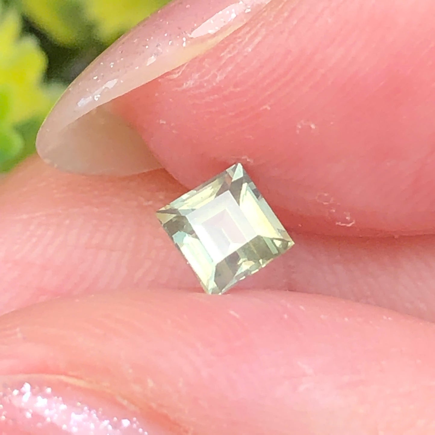 Natural yellow silky Sapphire LucYen 0,34ct _T160718HG
