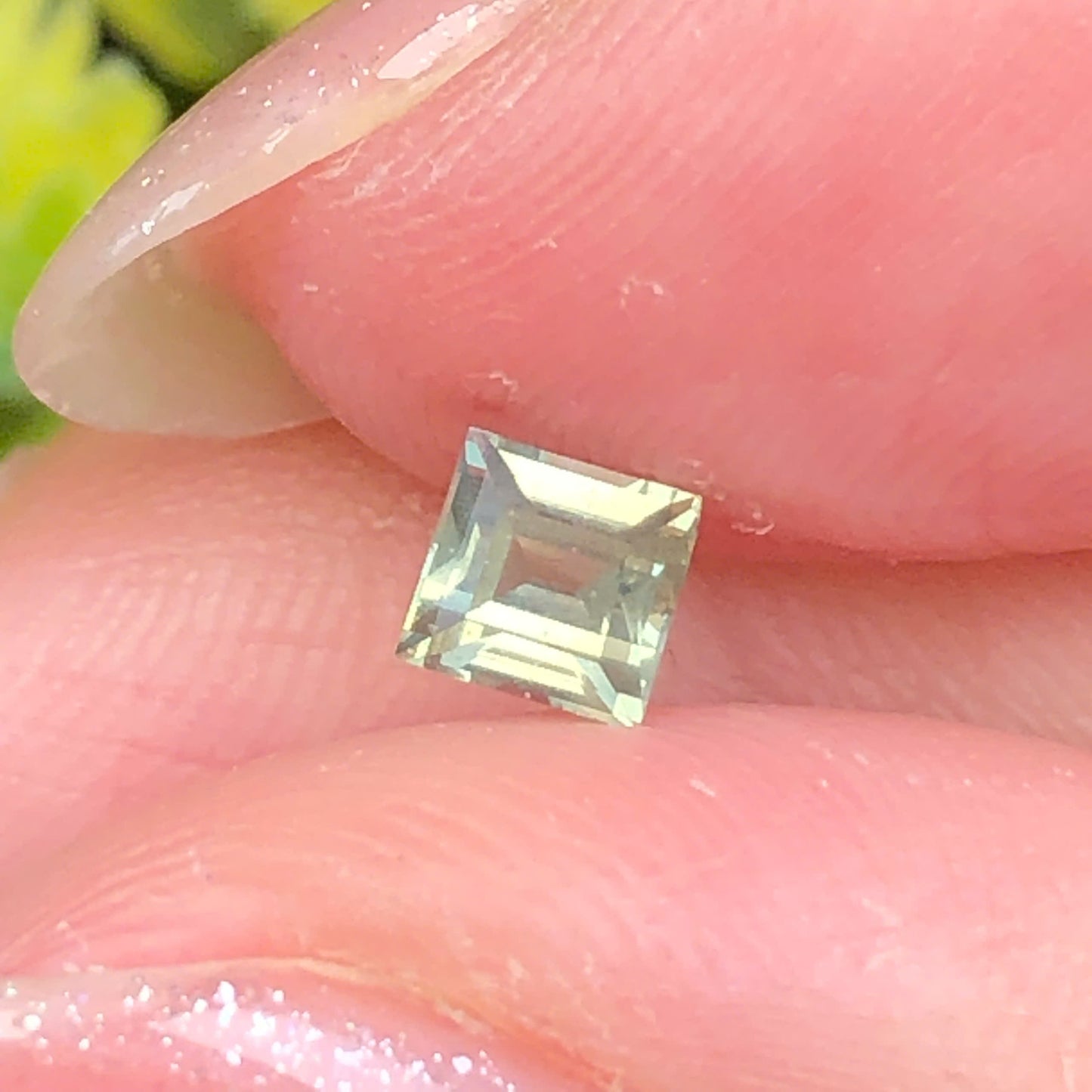 Natural yellow silky Sapphire LucYen 0,34ct _T160718HG